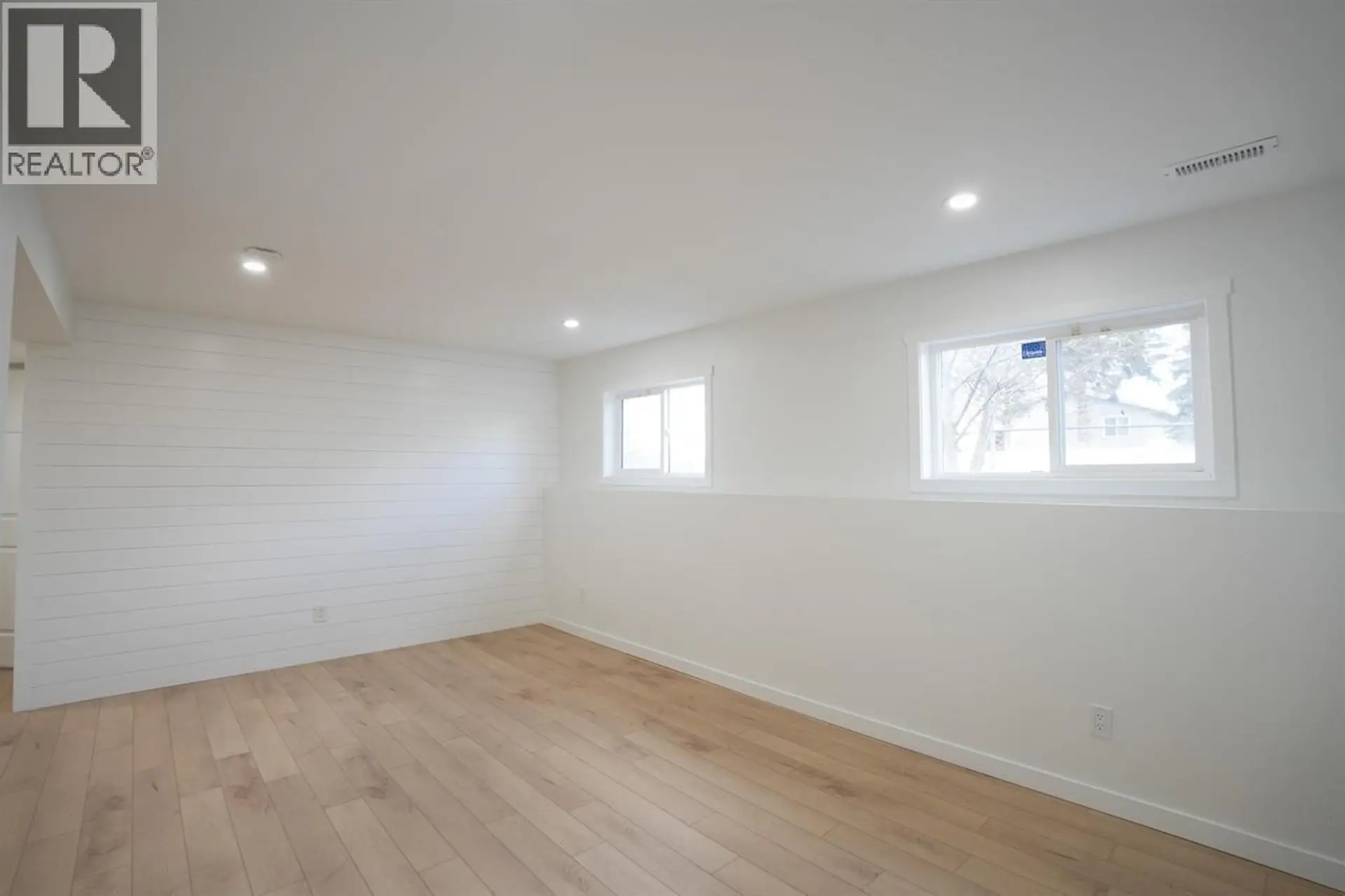 1497 MCCULLAGH AVENUE - Image 11