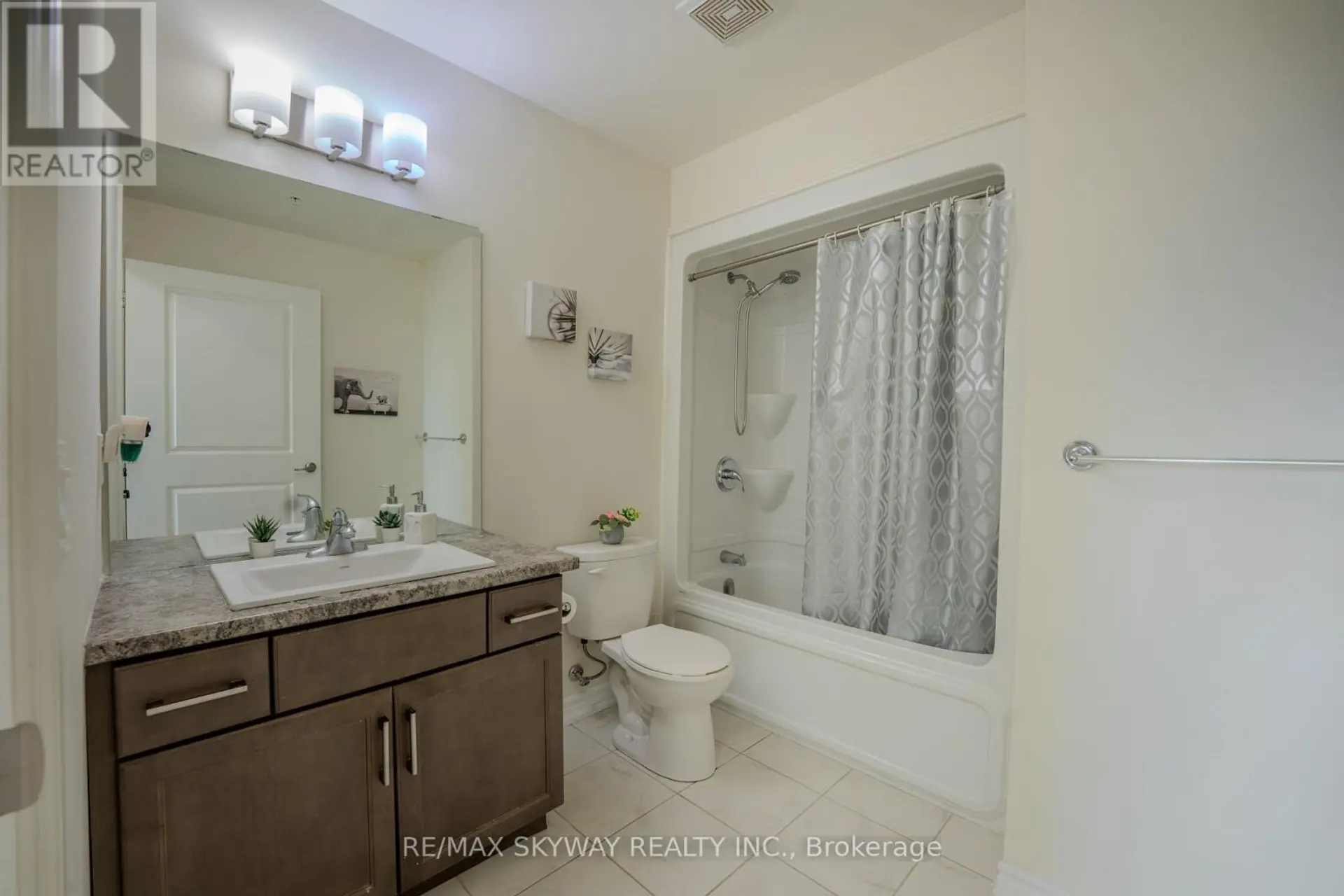 #420 640 SAUVE STREET - Image 11