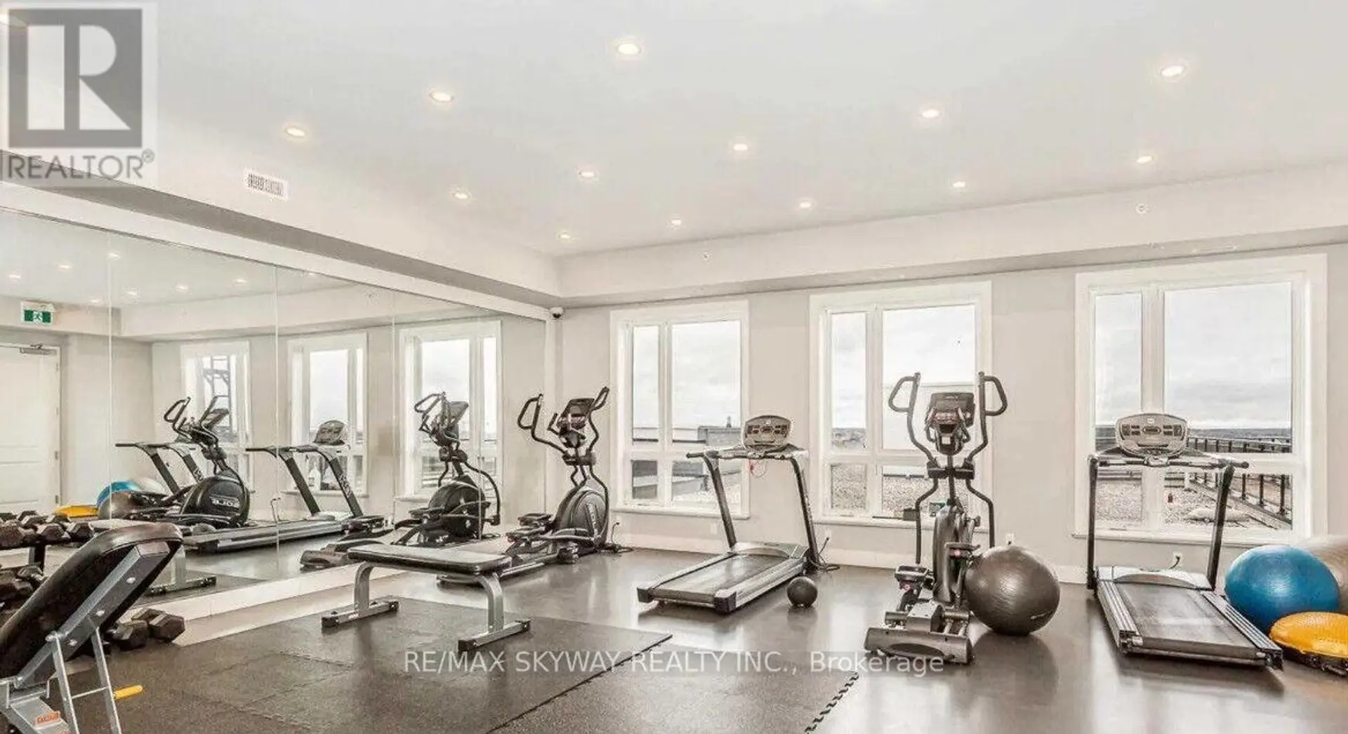 #420 640 SAUVE STREET - Image 15