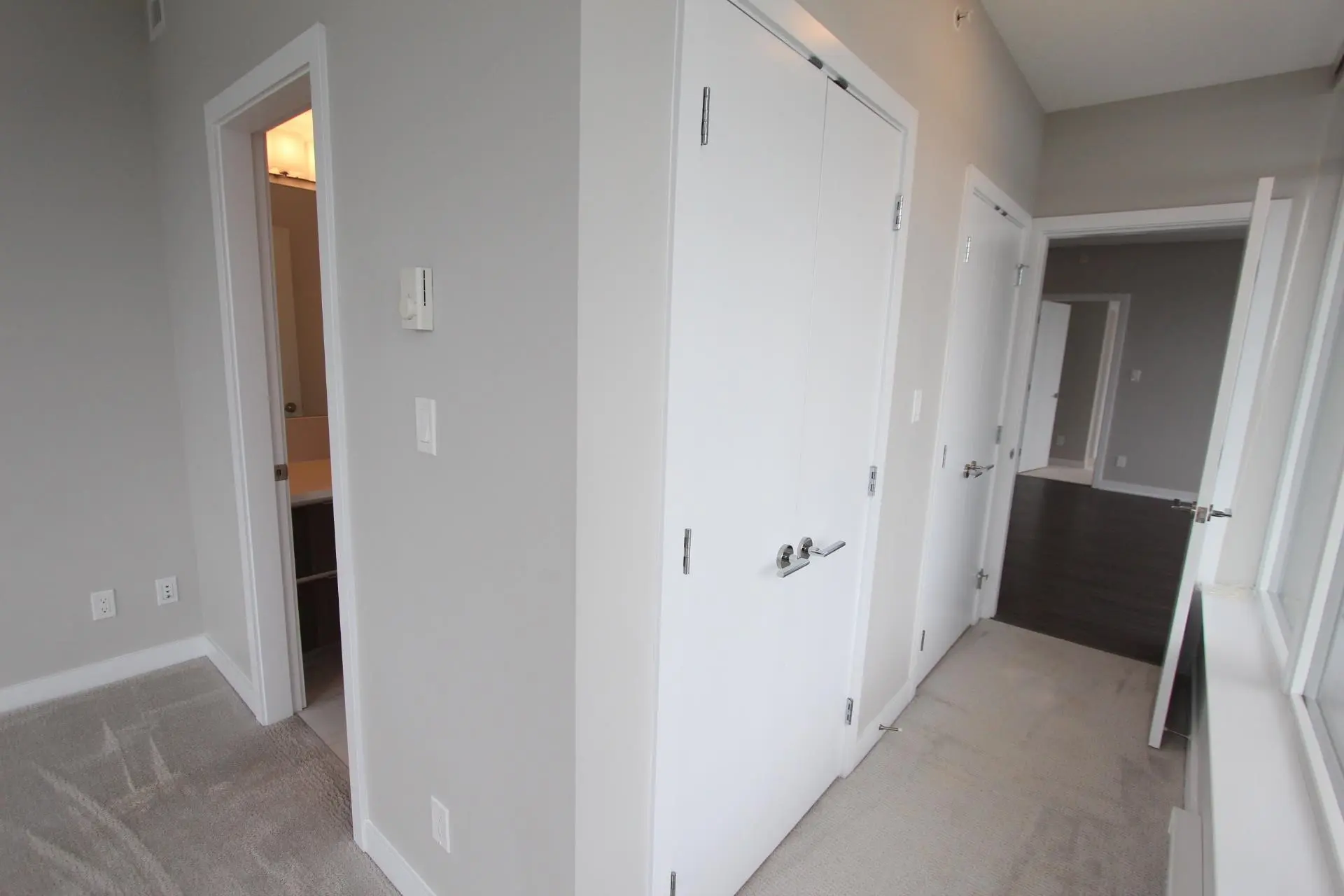 #2701 4900 Lennox Lane - Image 15