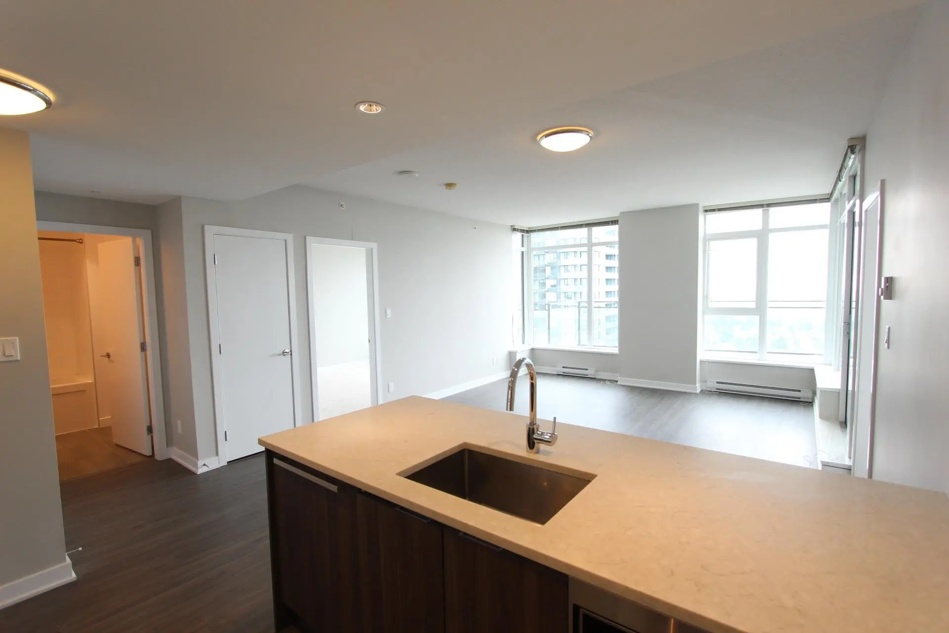 #2701 4900 Lennox Lane - Image 4