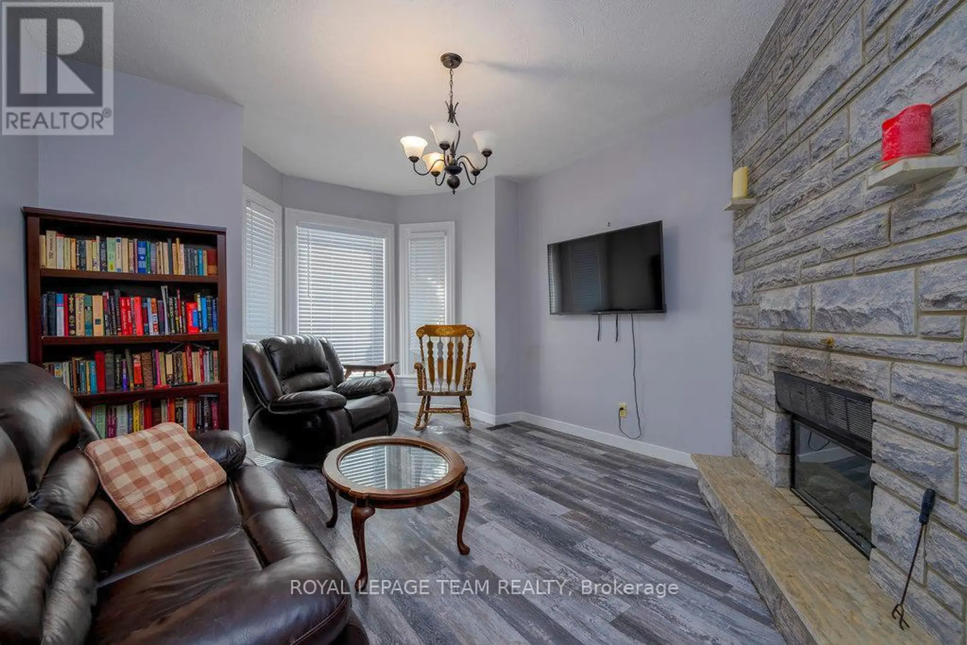 422 DONALD B MUNRO DRIVE - Image 11
