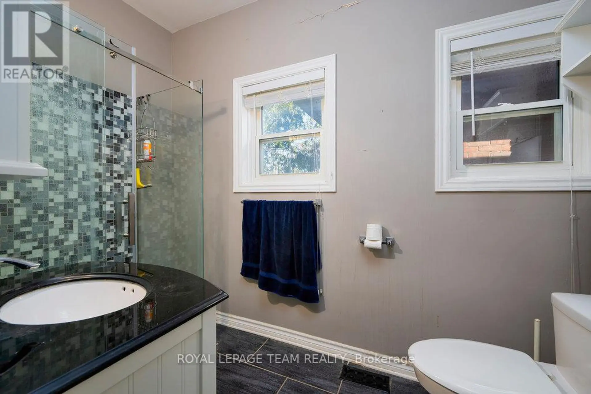 422 DONALD B MUNRO DRIVE - Image 19