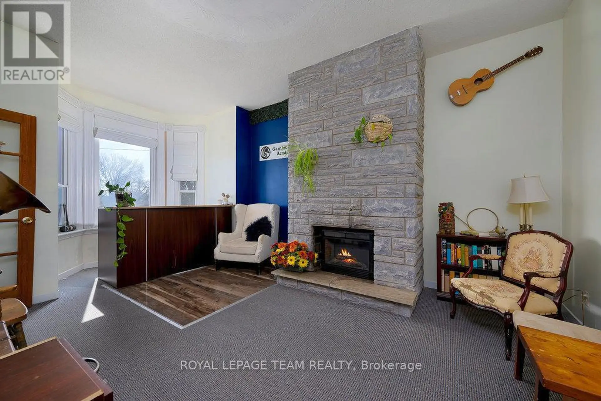 422 DONALD B MUNRO DRIVE - Image 3