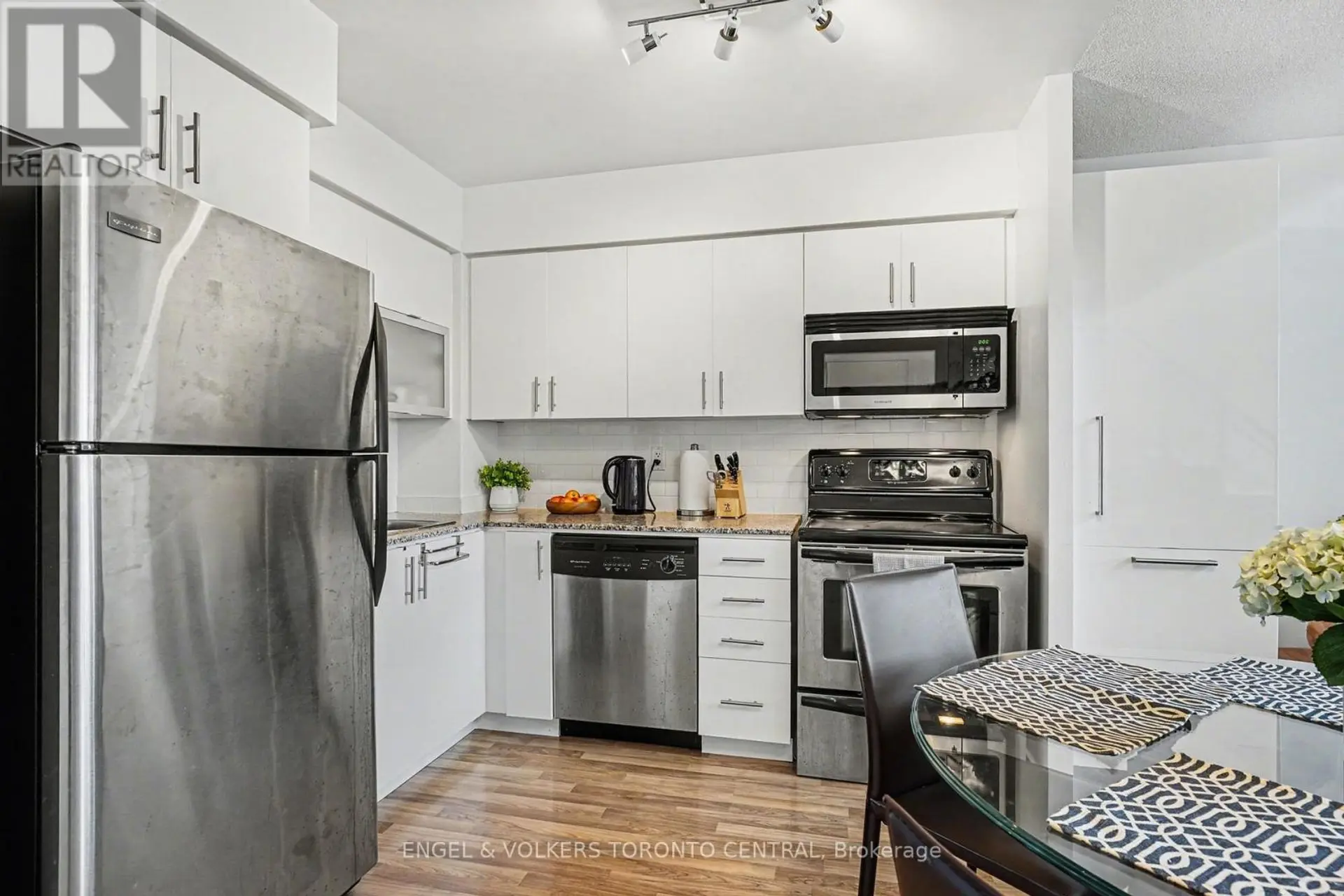 #207 80 WESTERN BATTERY ROAD - Image 5