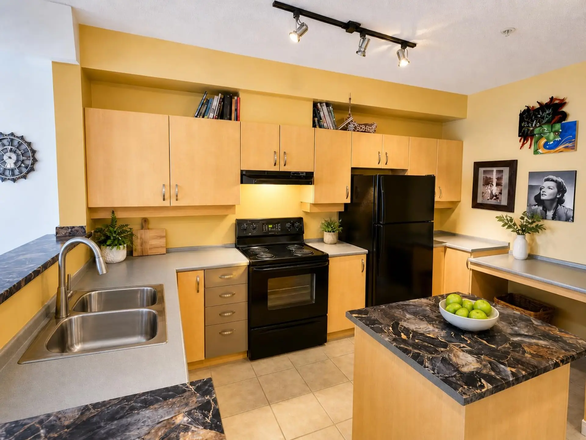 #121 10866 City Parkway - Image 3