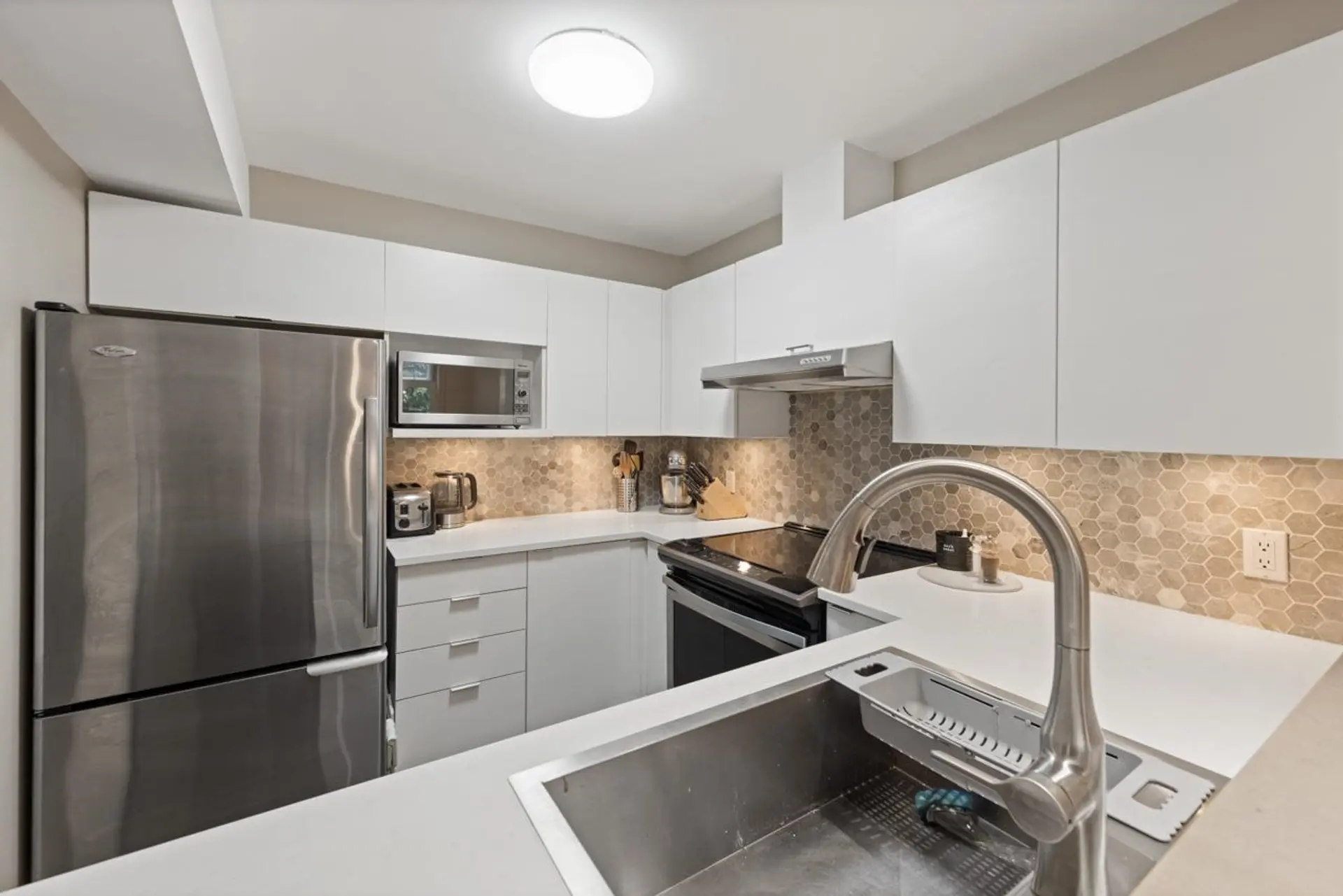 #106 2588 Alder Street - Image 8