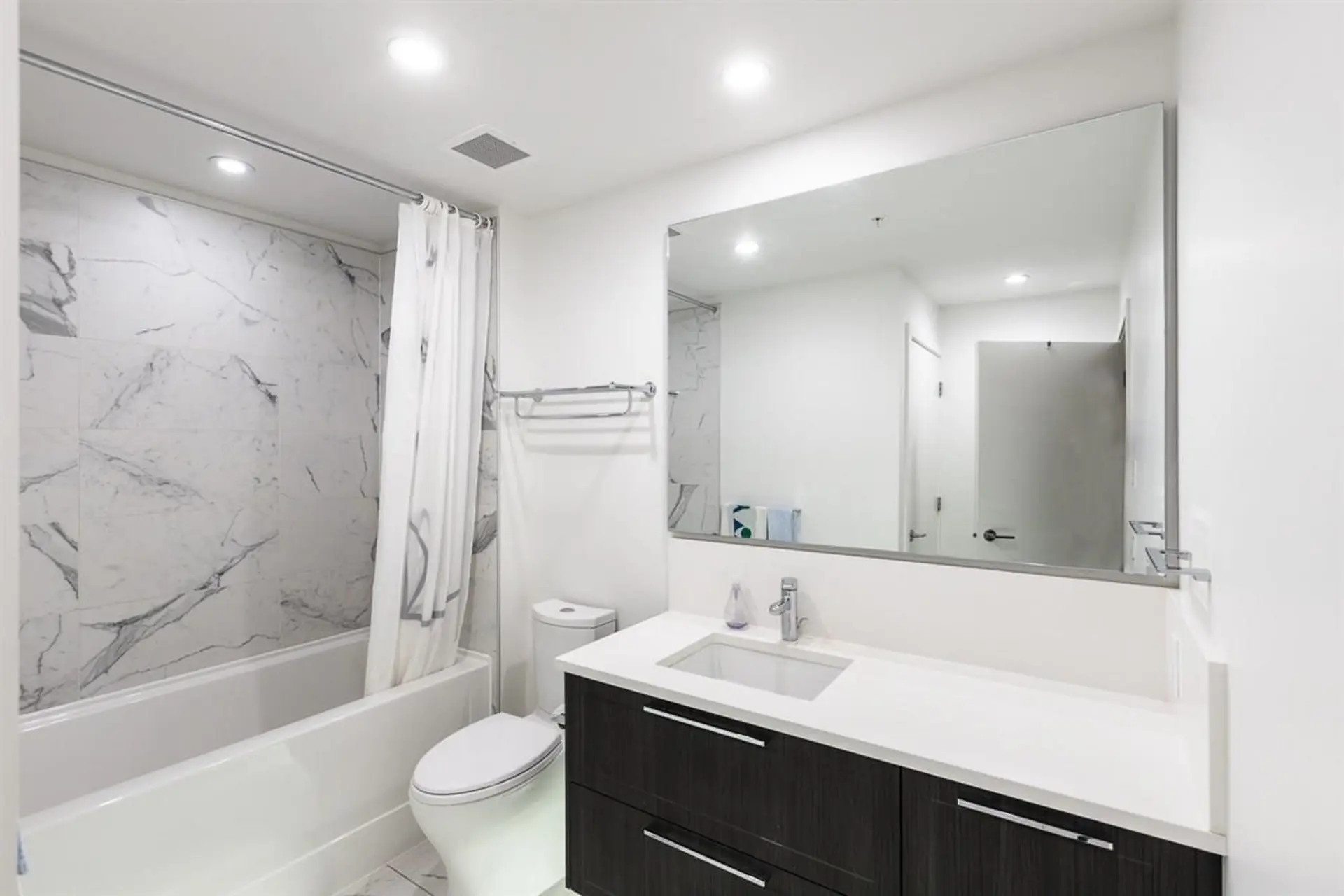 #111 6677 Cambie Street - Image 10