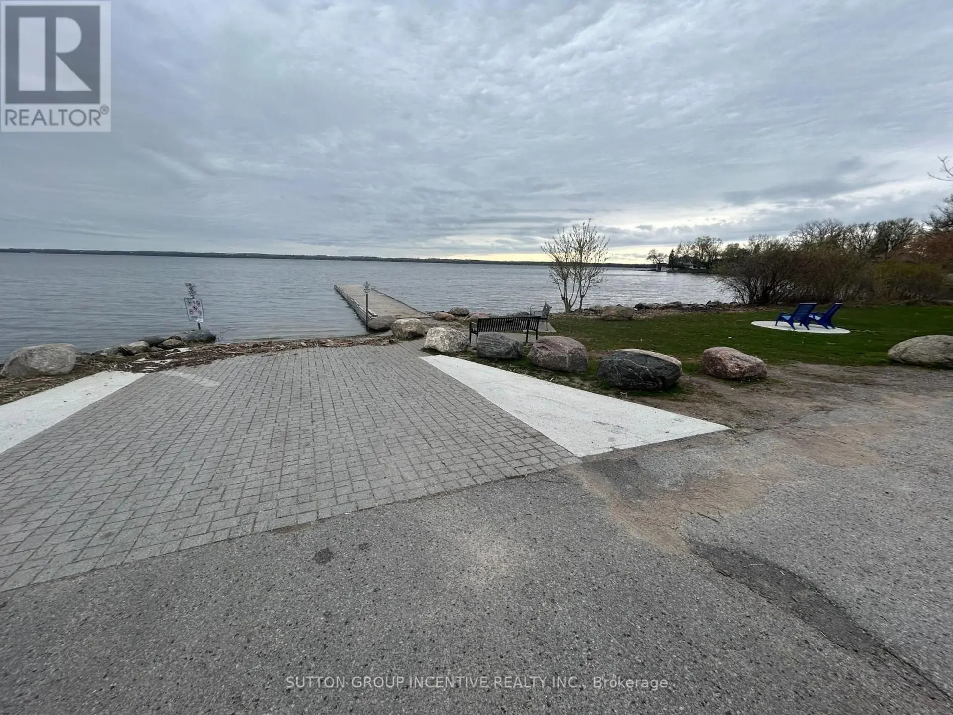95 LAKE DRIVE N - Image 7
