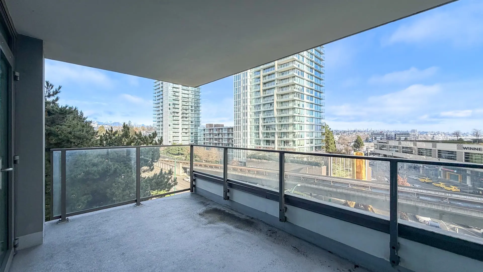 #505 8189 Cambie Street - Image 12