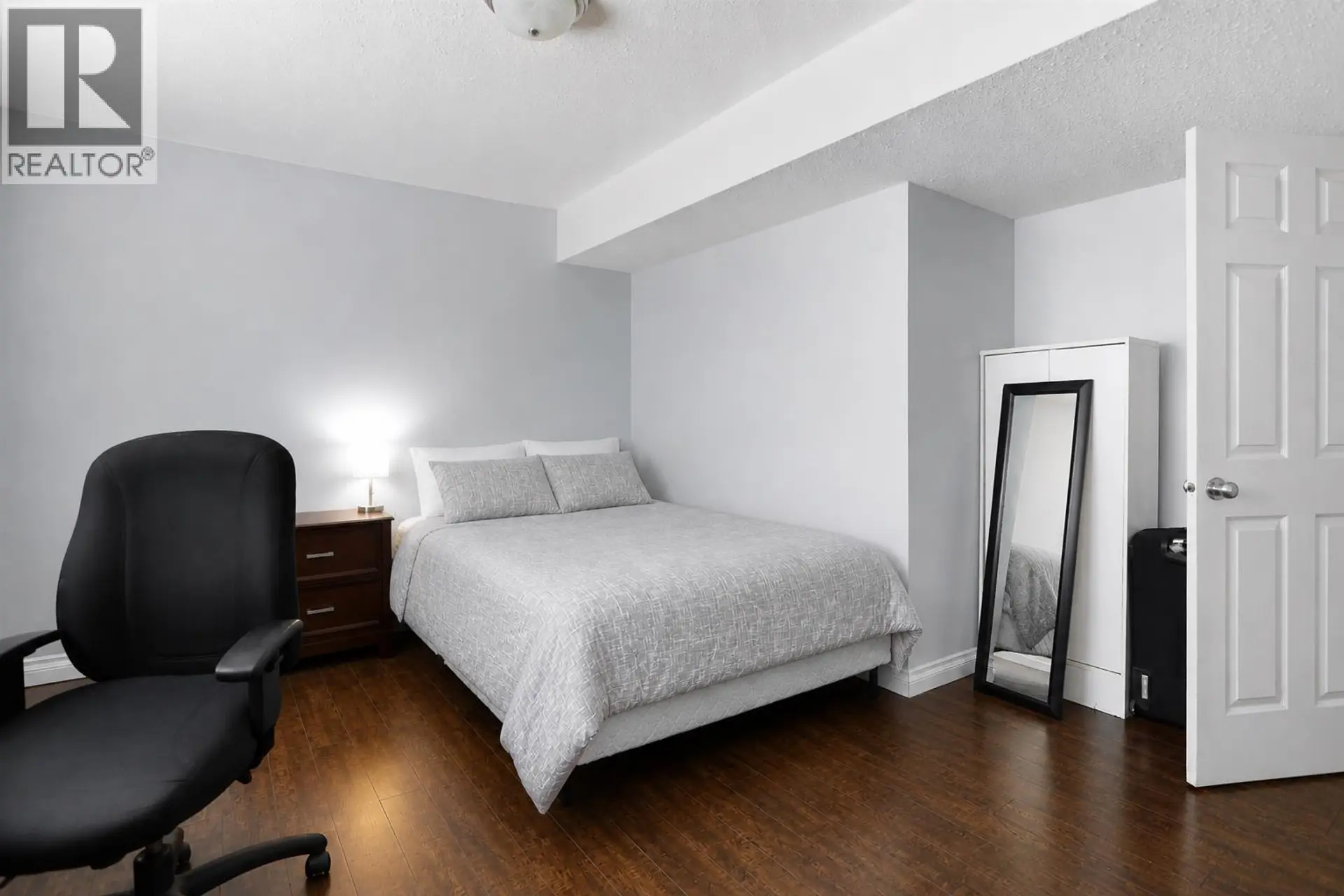 5 DEASE STREET - Image 14