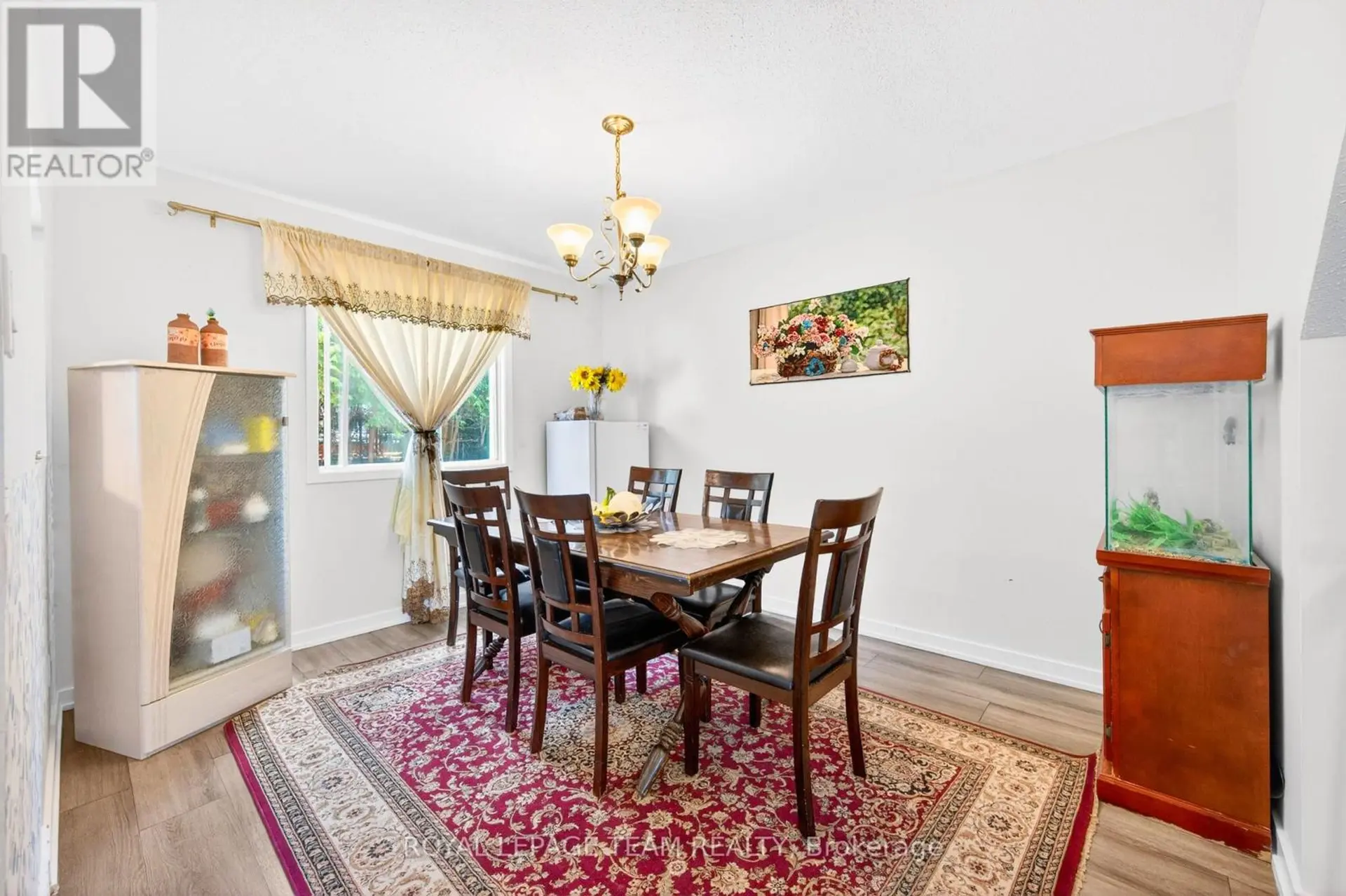 1631 SAXONY CRESCENT - Image 5