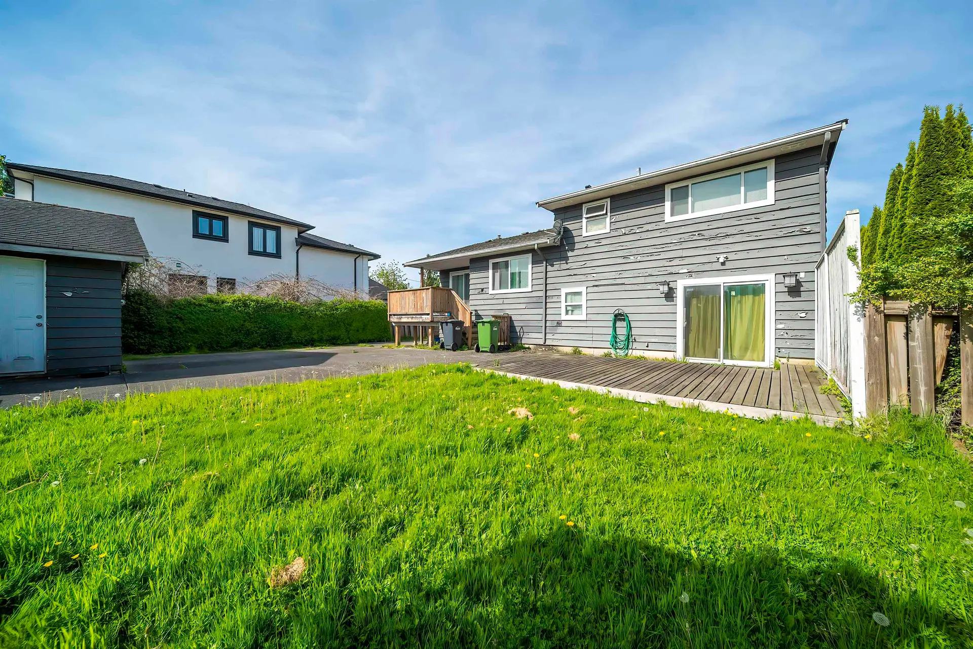 9891 Pinewell Crescent - Image 12