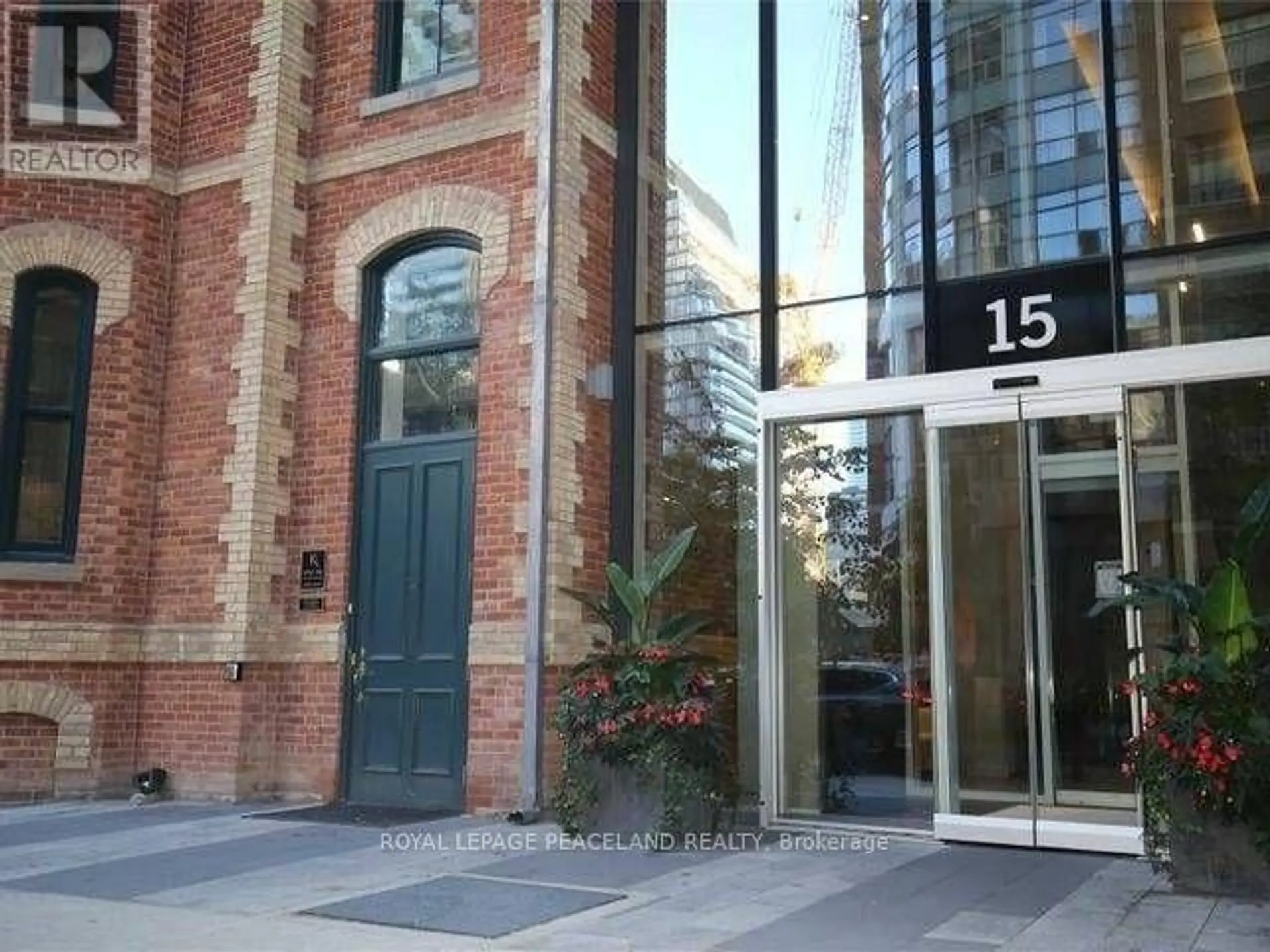 #808 15 GRENVILLE STREET - Image 2