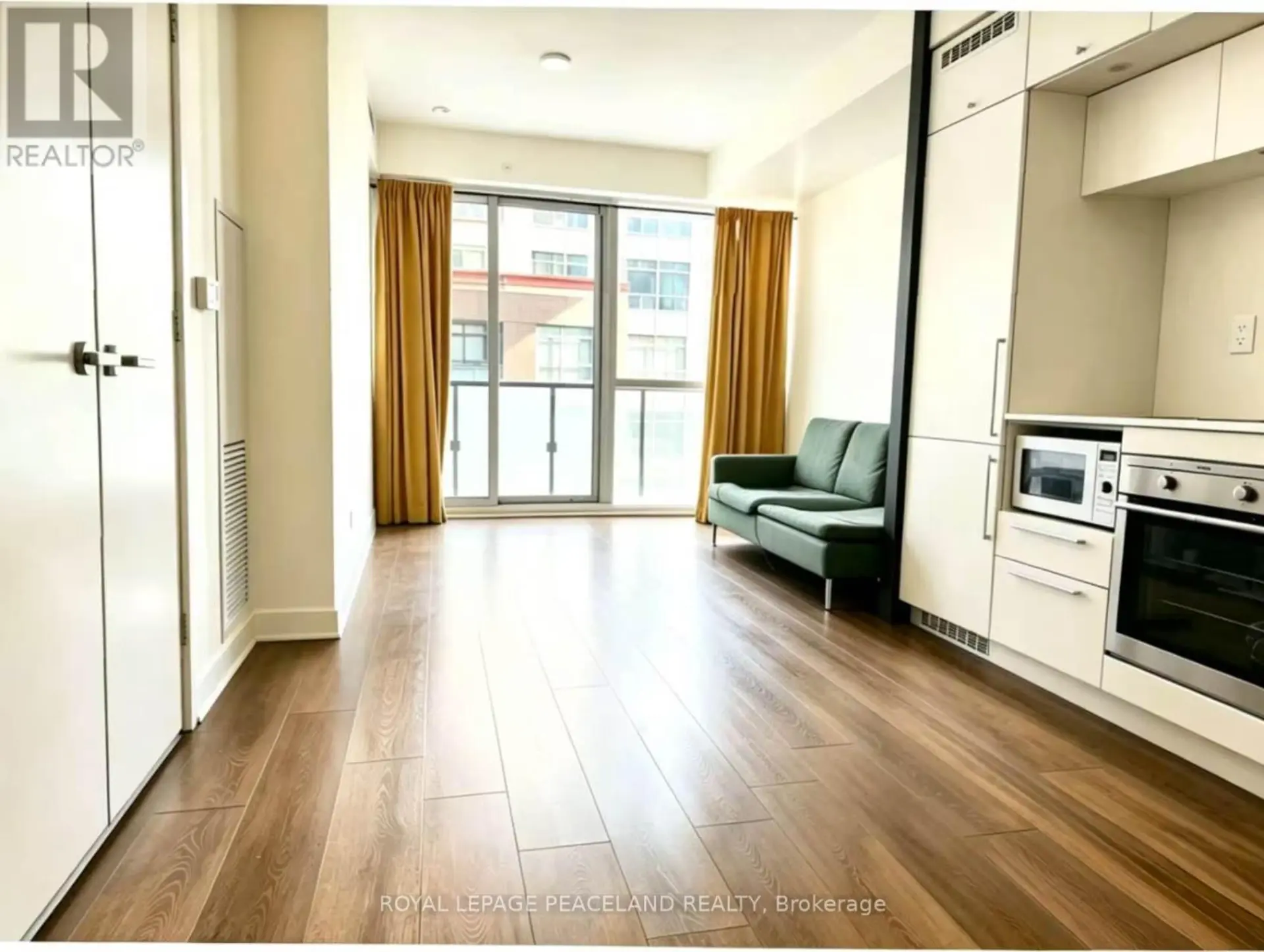 #808 15 GRENVILLE STREET - Image 8