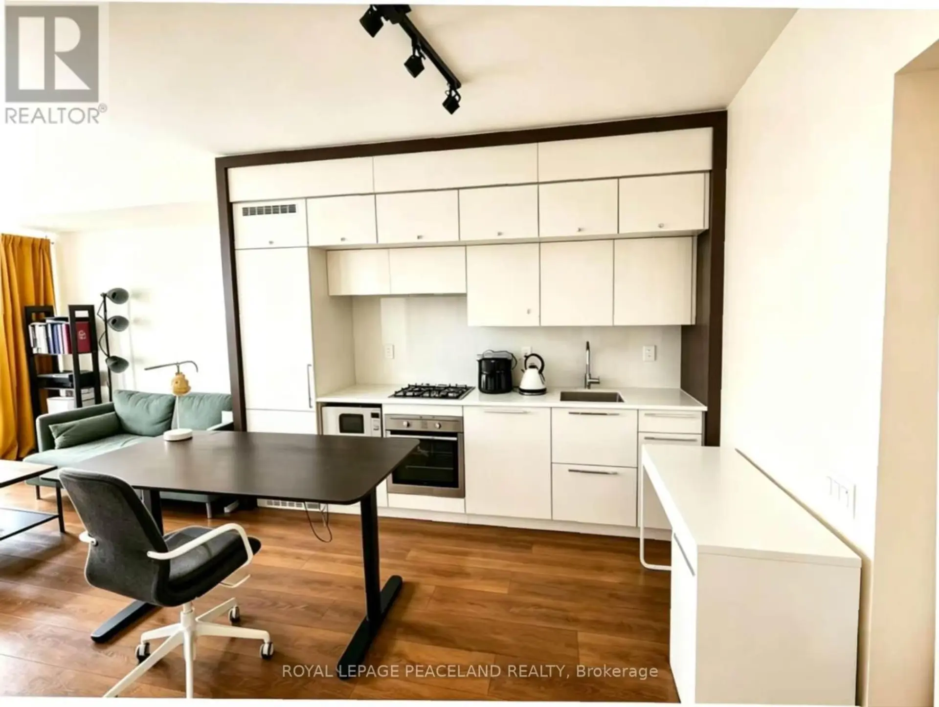 #808 15 GRENVILLE STREET - Image 9