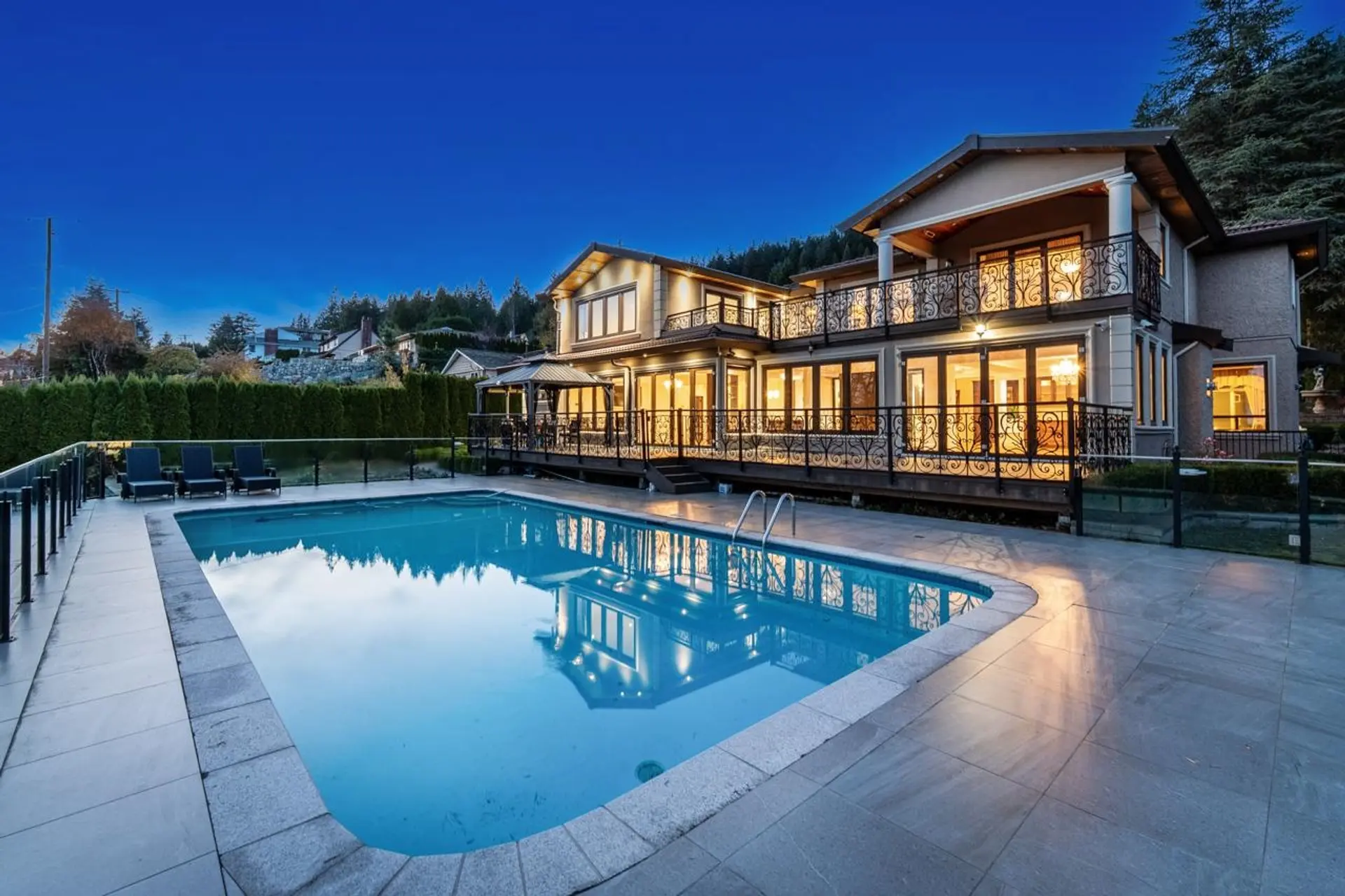 Property at 1118 Crestline Road, West Vancouver, BC