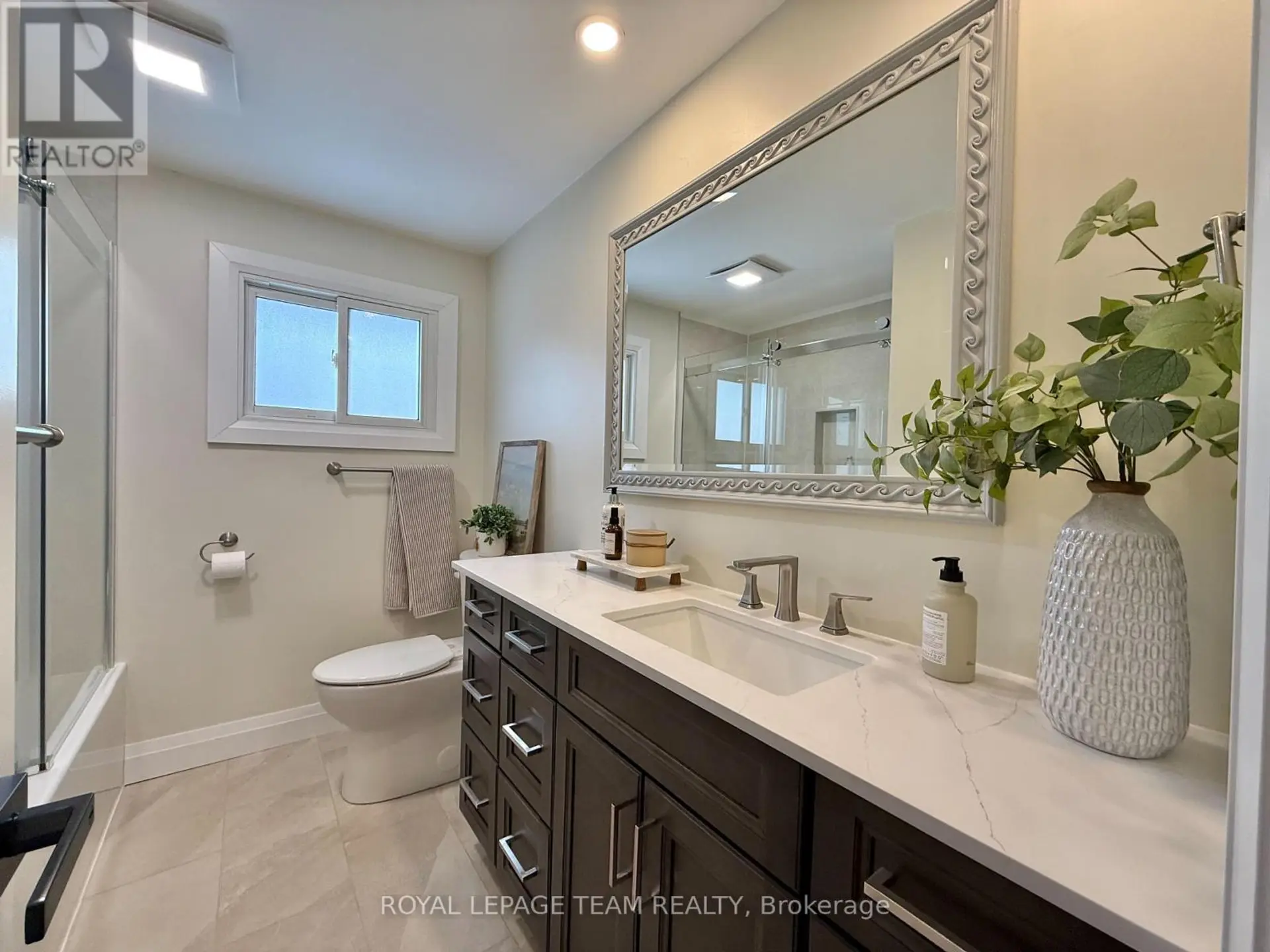973 EIFFEL AVENUE - Image 16