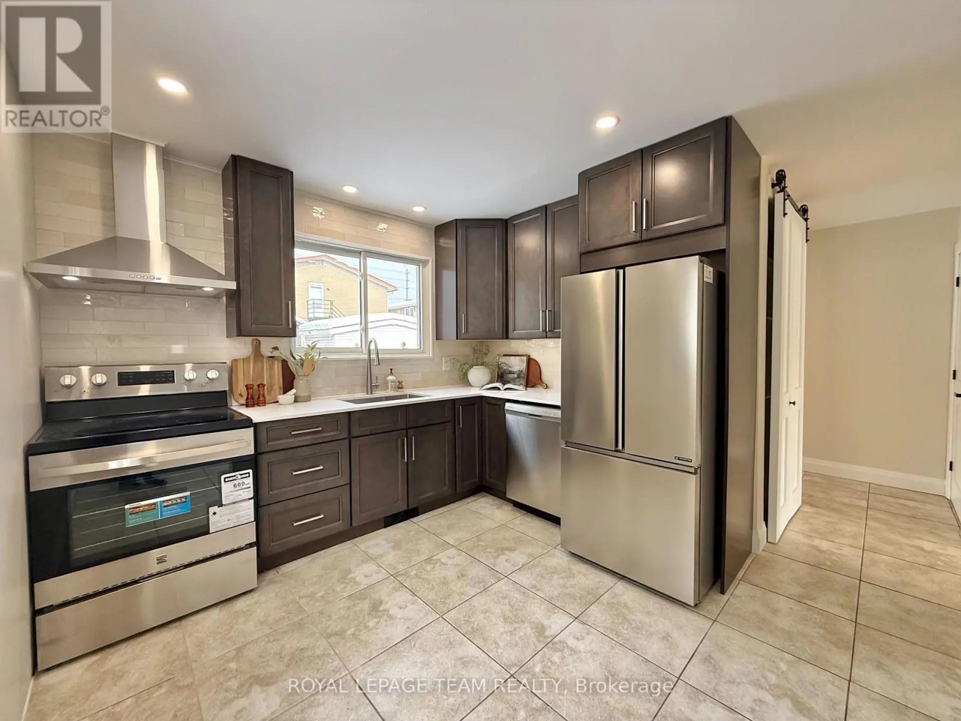 973 EIFFEL AVENUE - Image 8