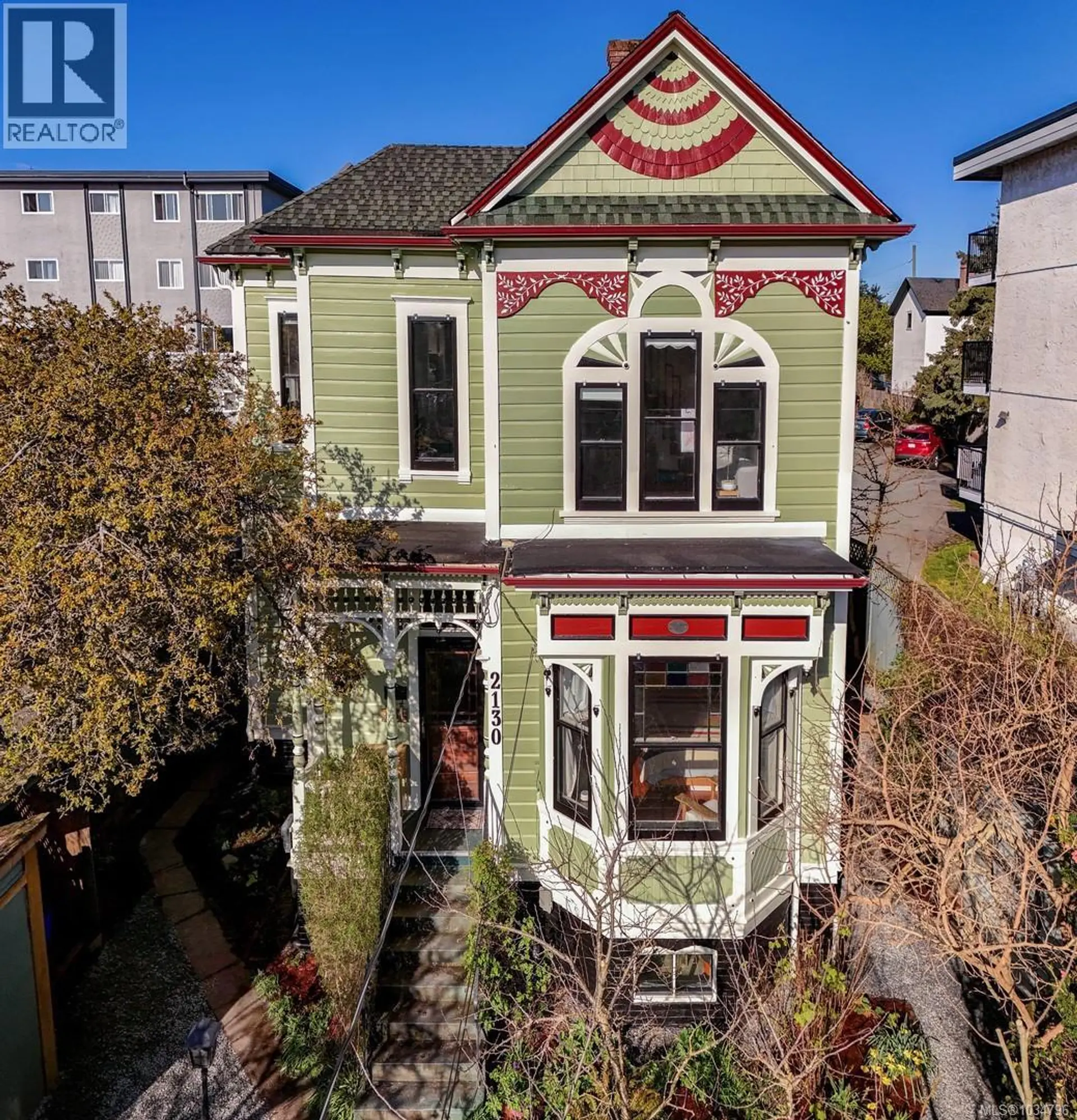 Property at 2130 Ridge Rd, Victoria, BC