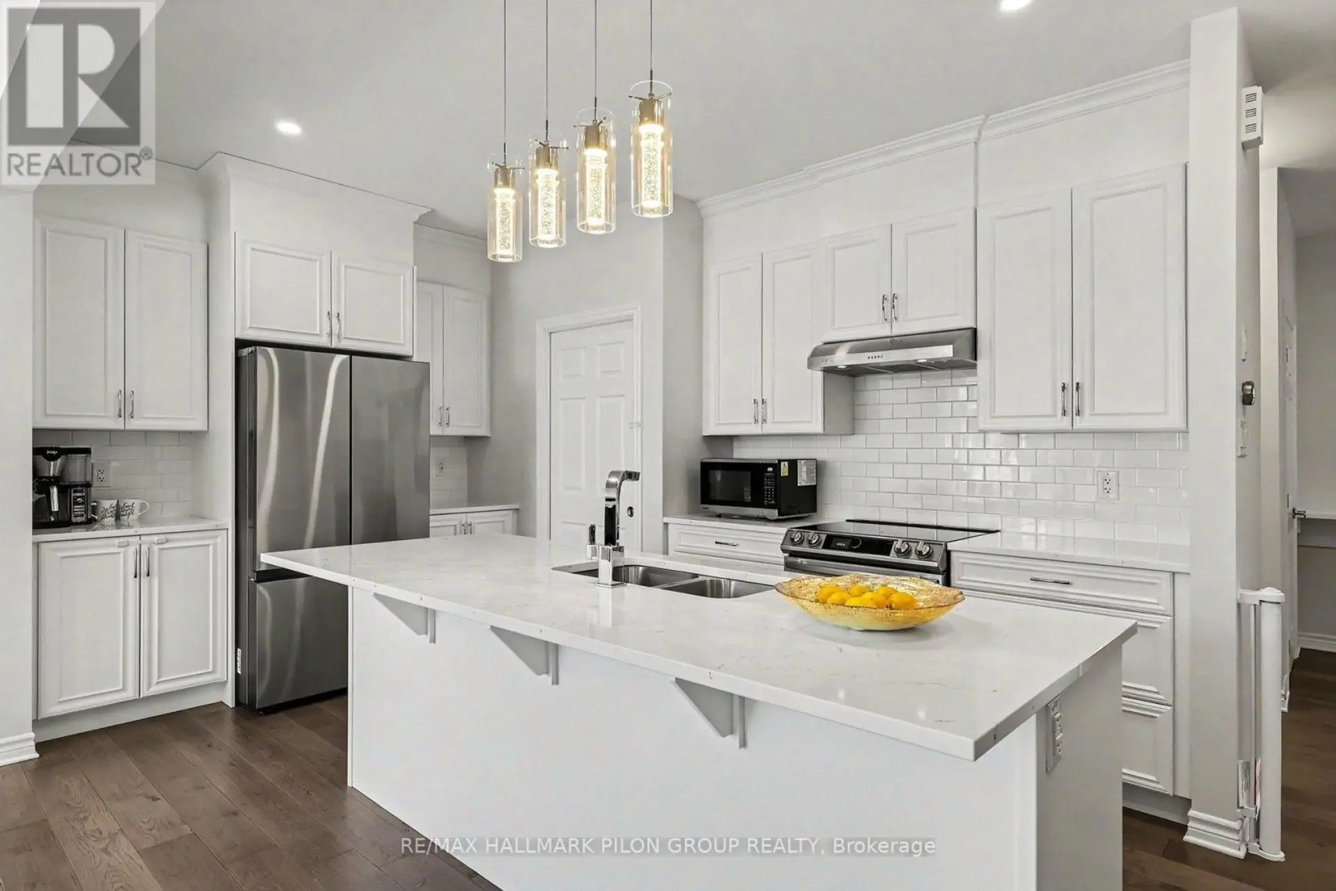 396 VENTOUX AVENUE - Image 2
