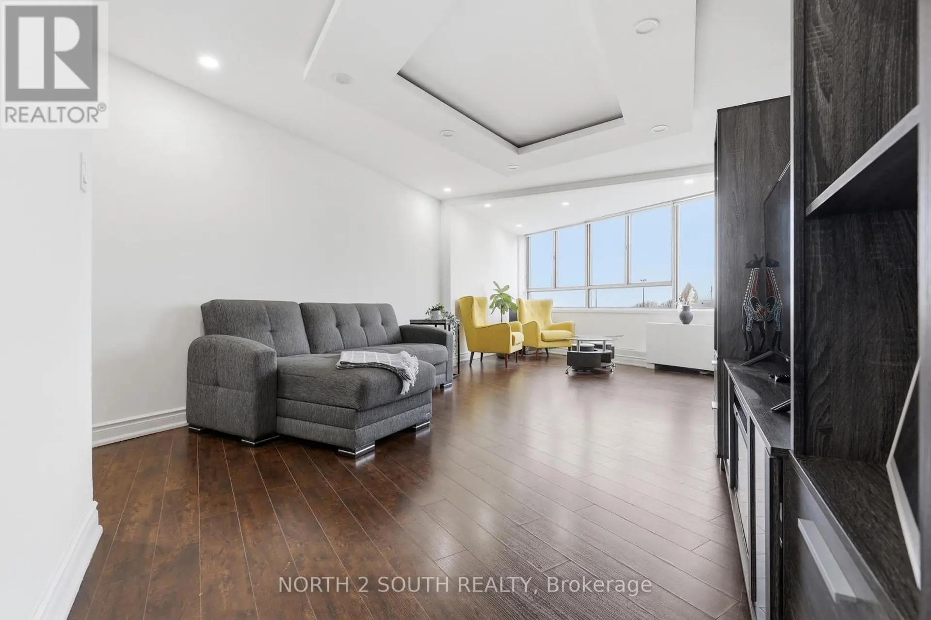 #505 270 QUEENS QUAY W - Image 5