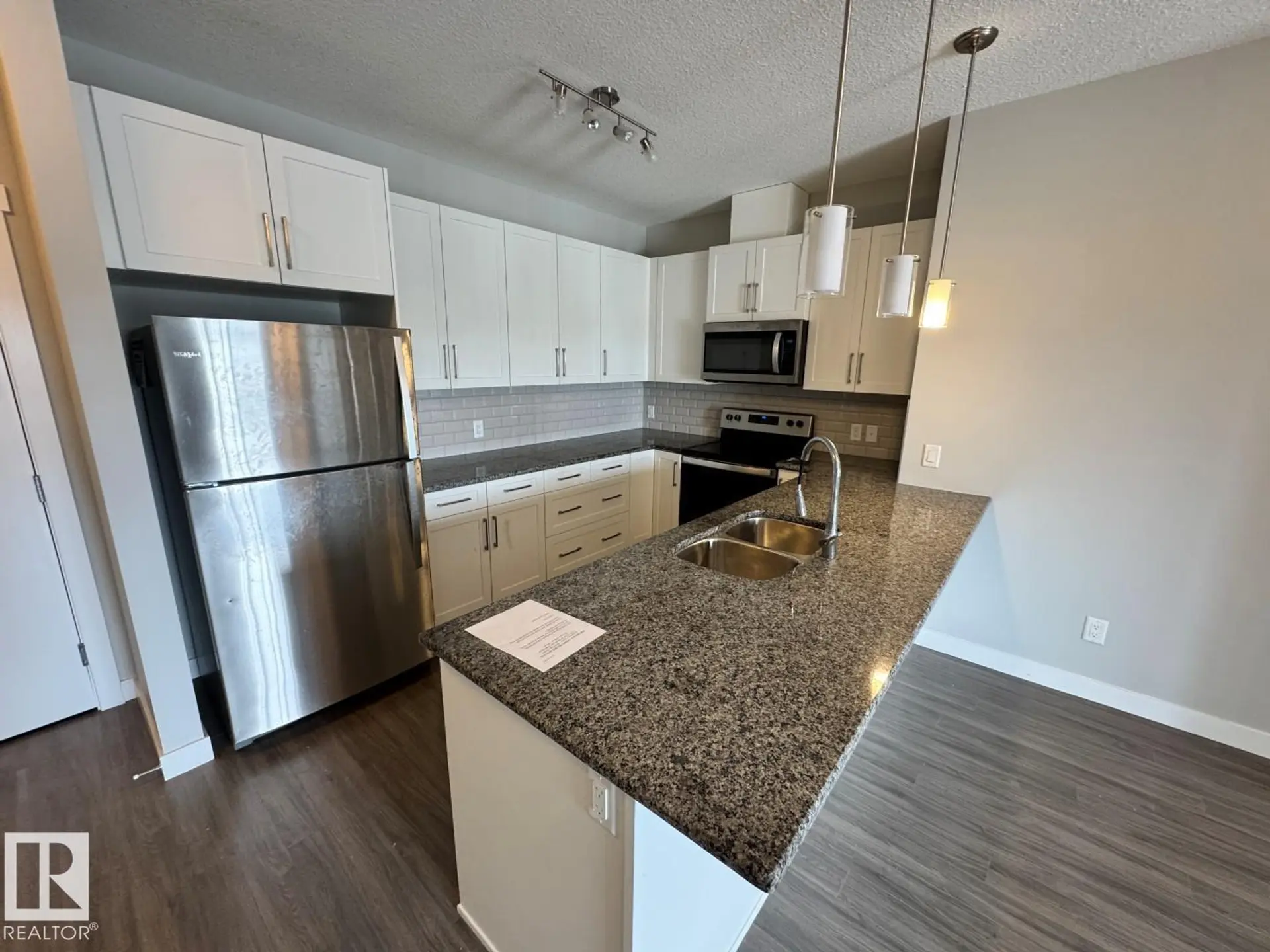 #405 3670 139 AV NW - Image 3