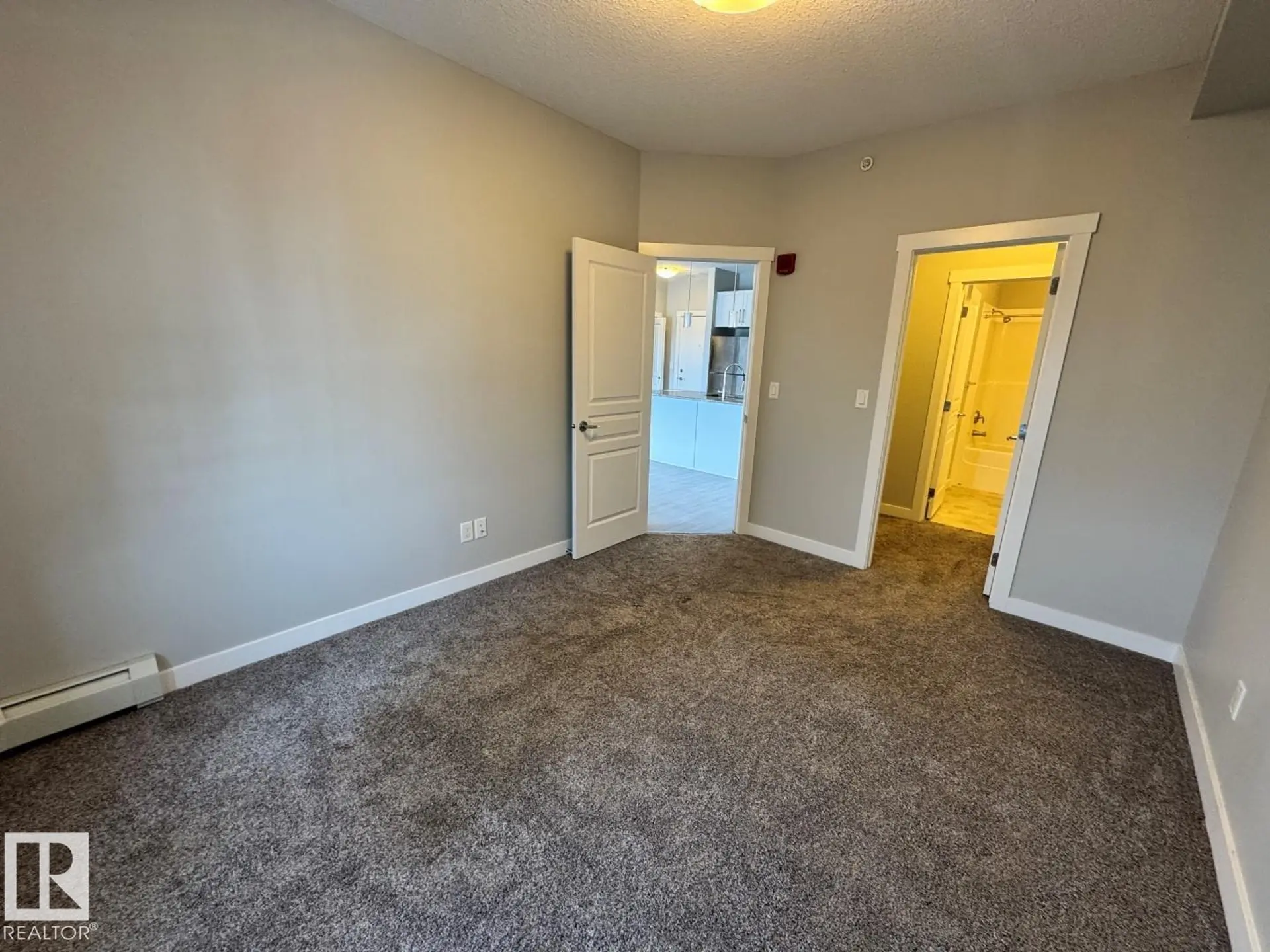 #405 3670 139 AV NW - Image 6