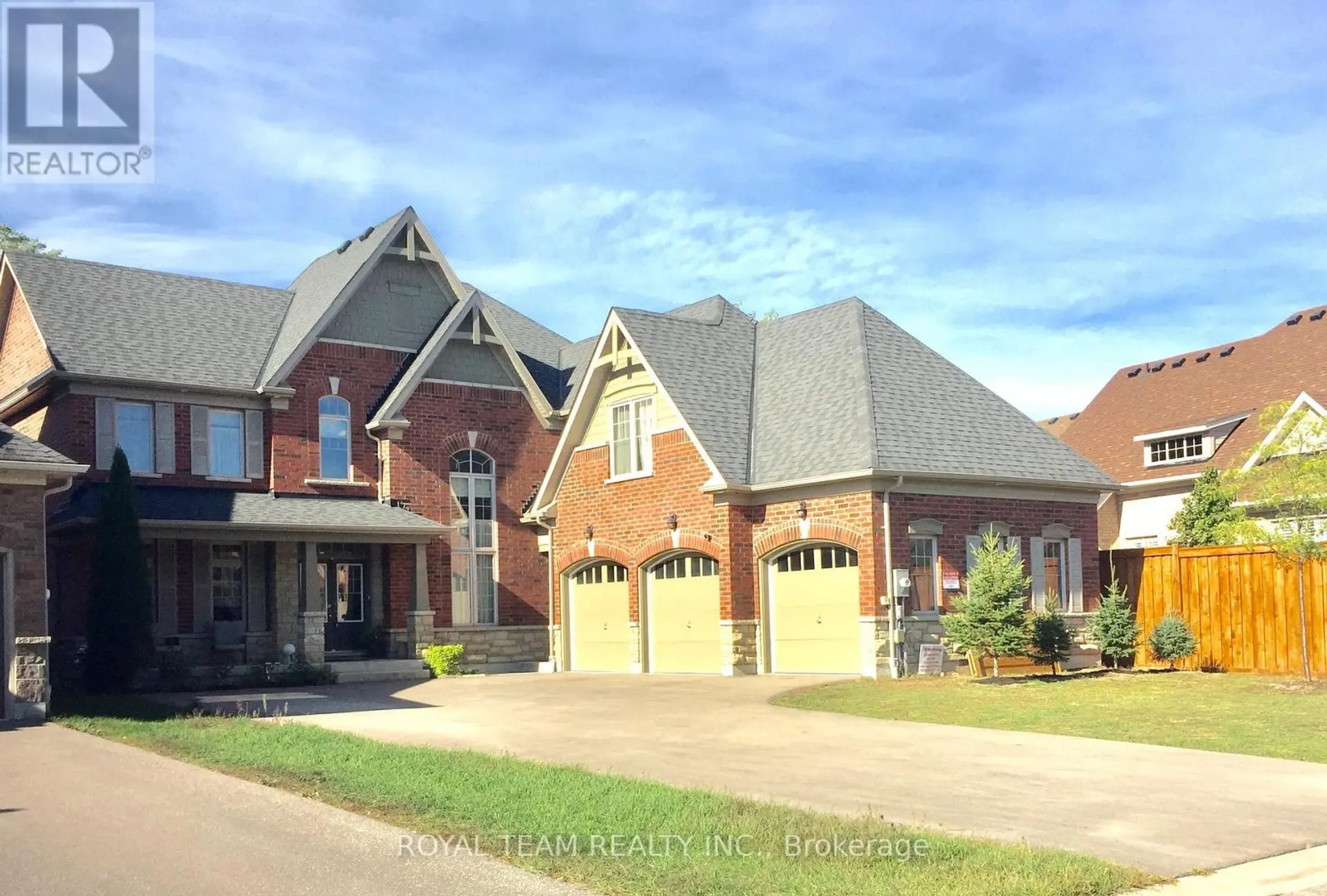 18 MOREAU WAY - Image 1
