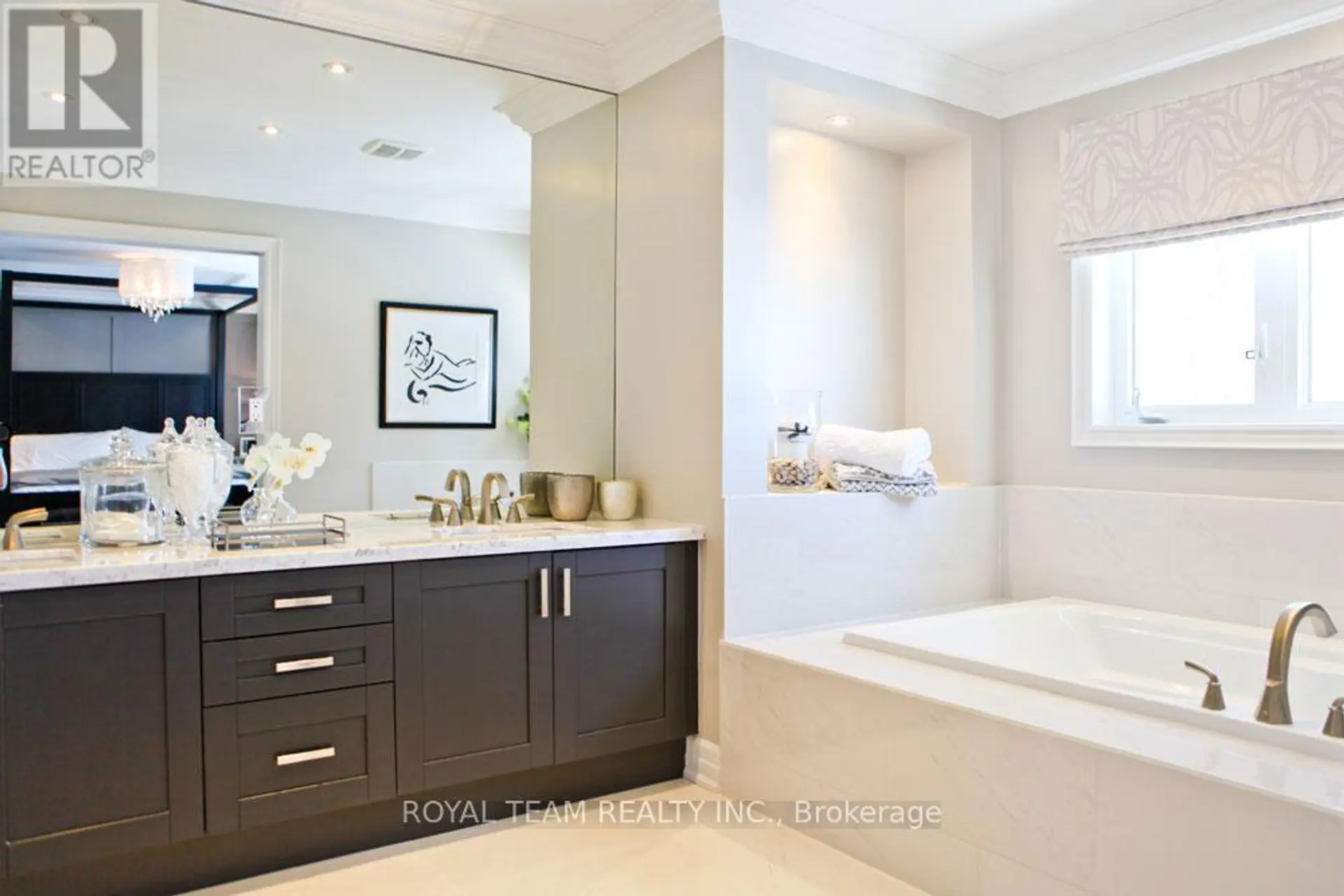 18 MOREAU WAY - Image 8