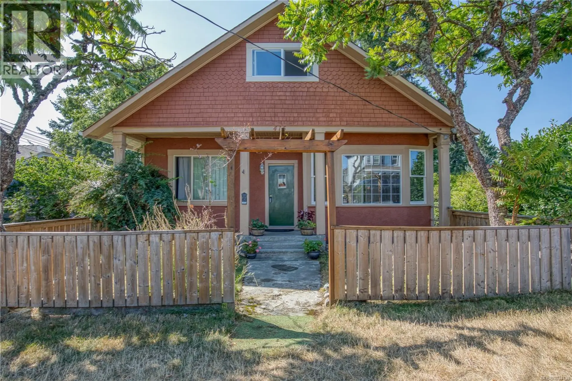 Property at 415 Machleary St, Nanaimo, BC