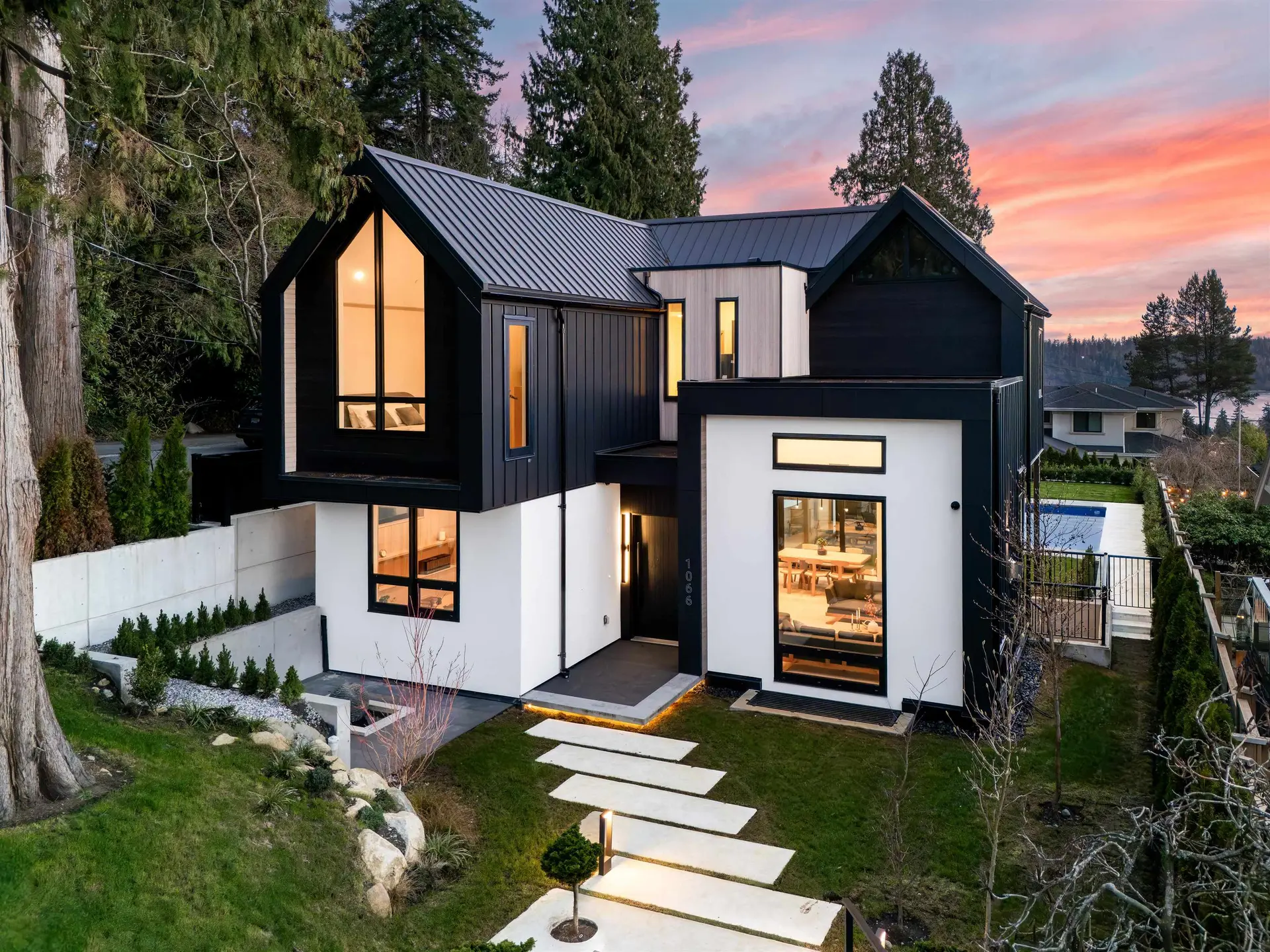 Property at 1066 Fulton Avenue, West Vancouver, BC