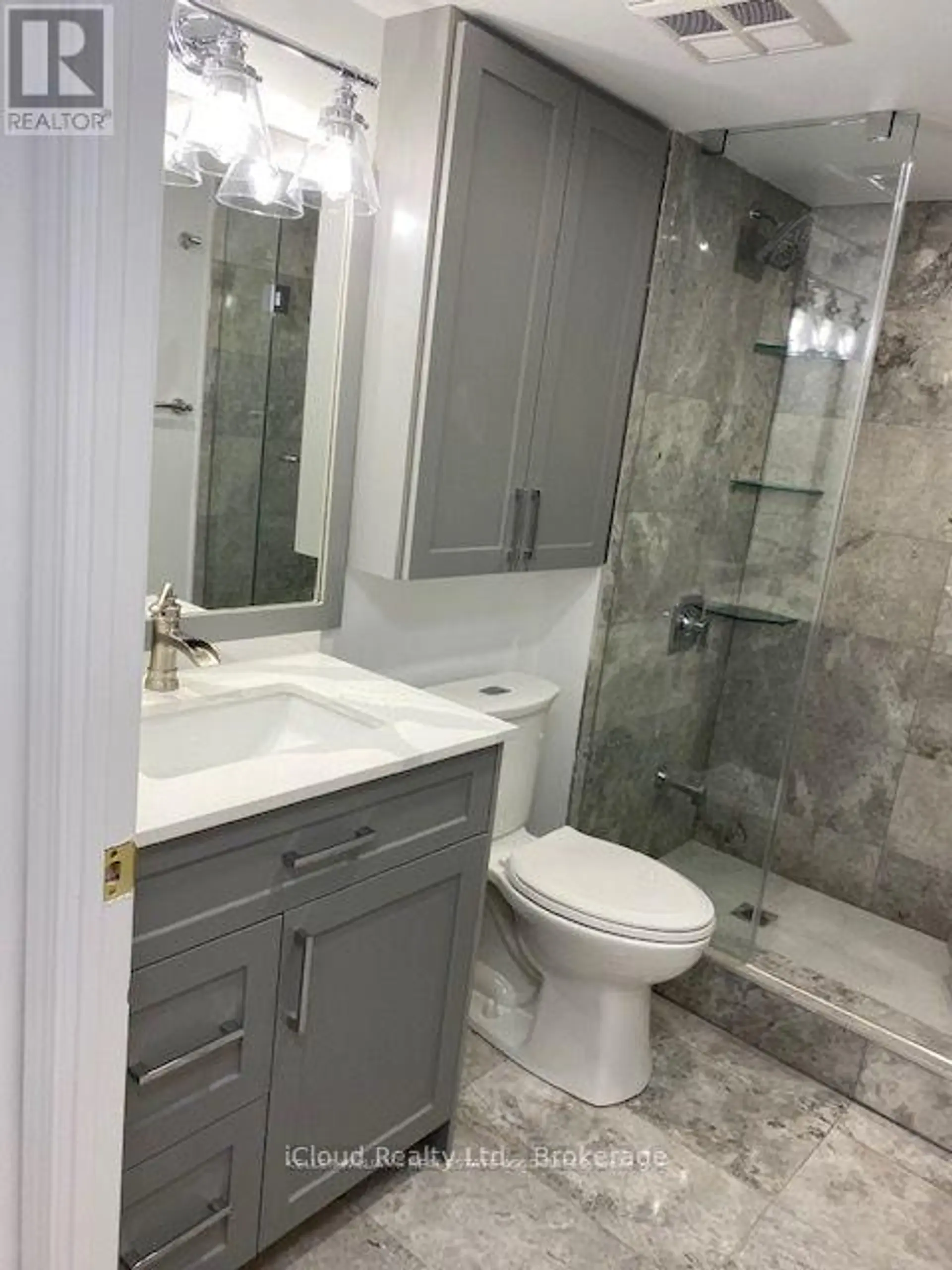 #1008 35 KINGSBRIDGE GARDEN CIRCLE - Image 6