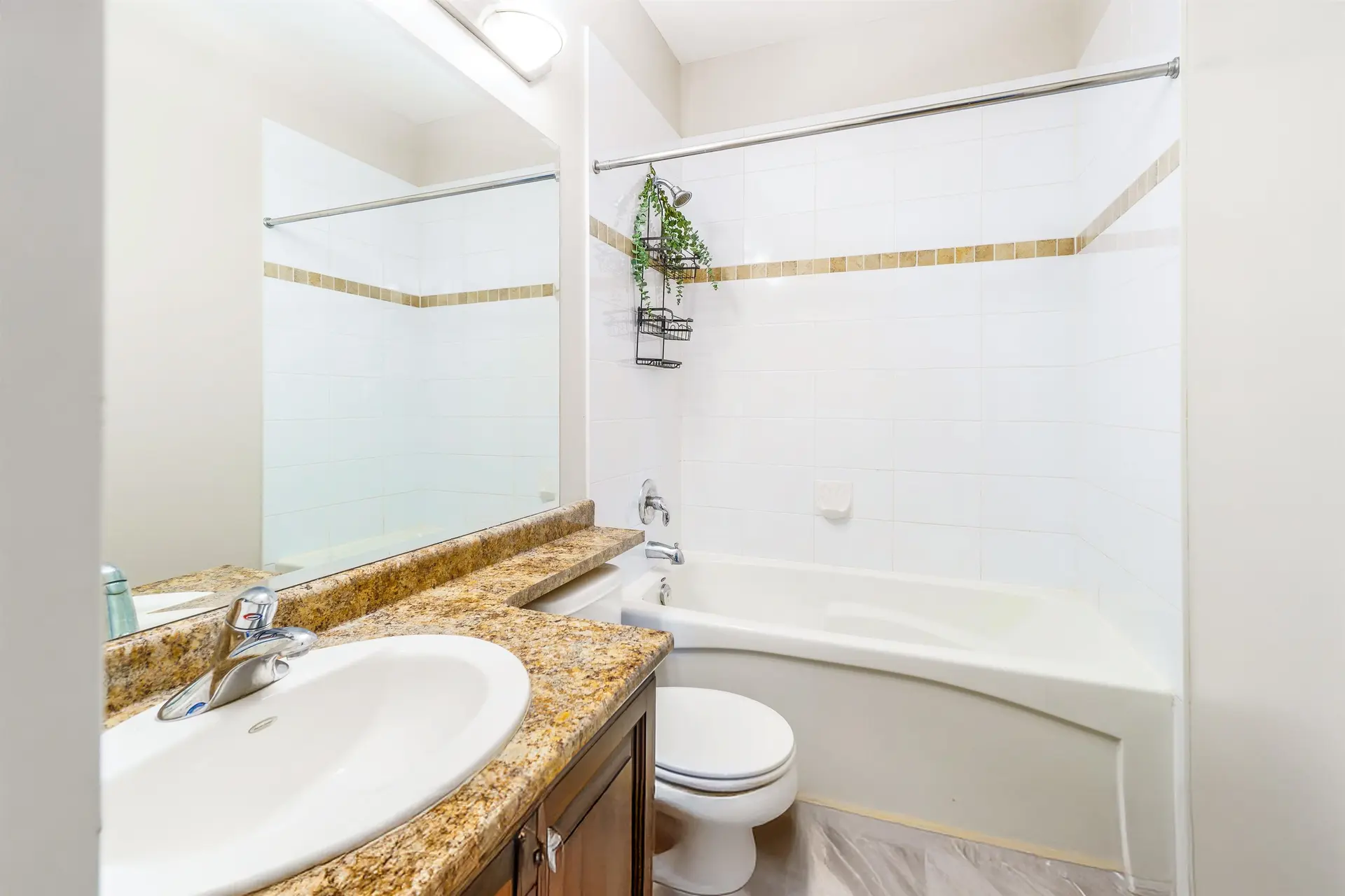 #401 22363 Selkirk Avenue - Image 6