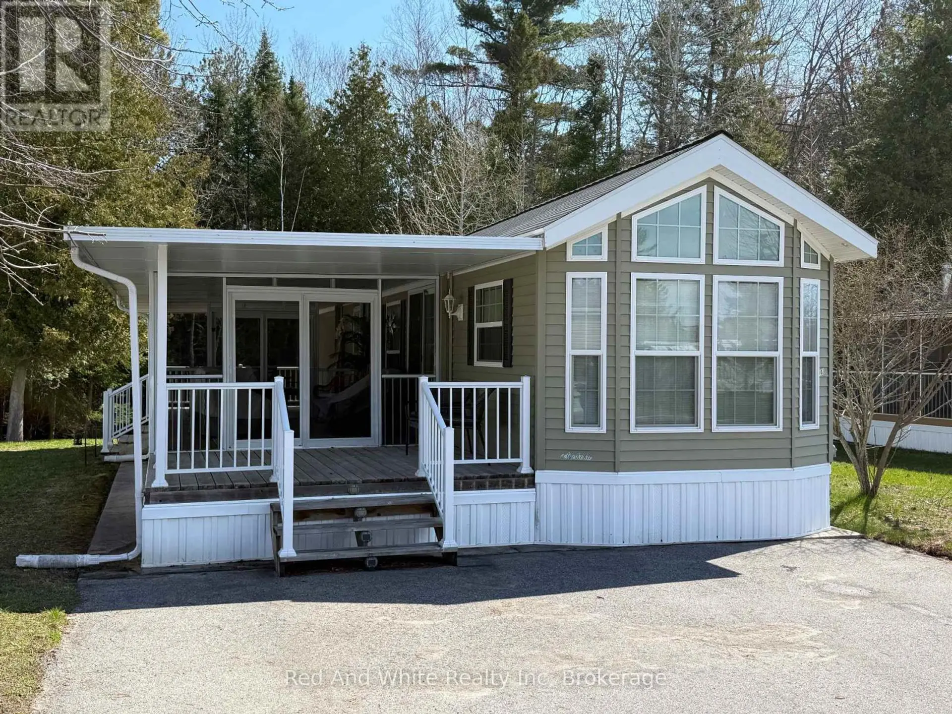 103 MADAWASKA TRAIL - Image 1