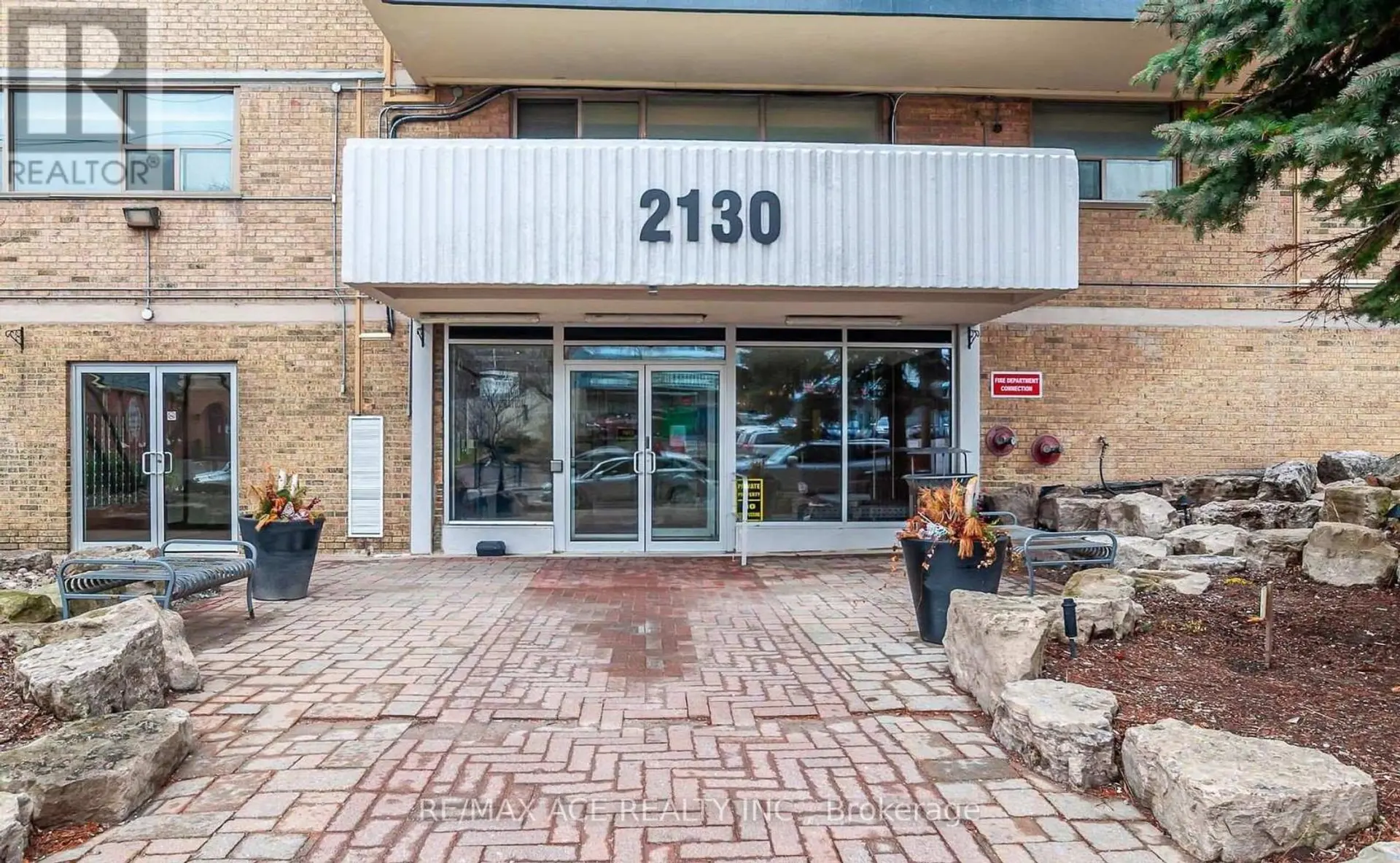 #906 2130 WESTON ROAD - Image 1