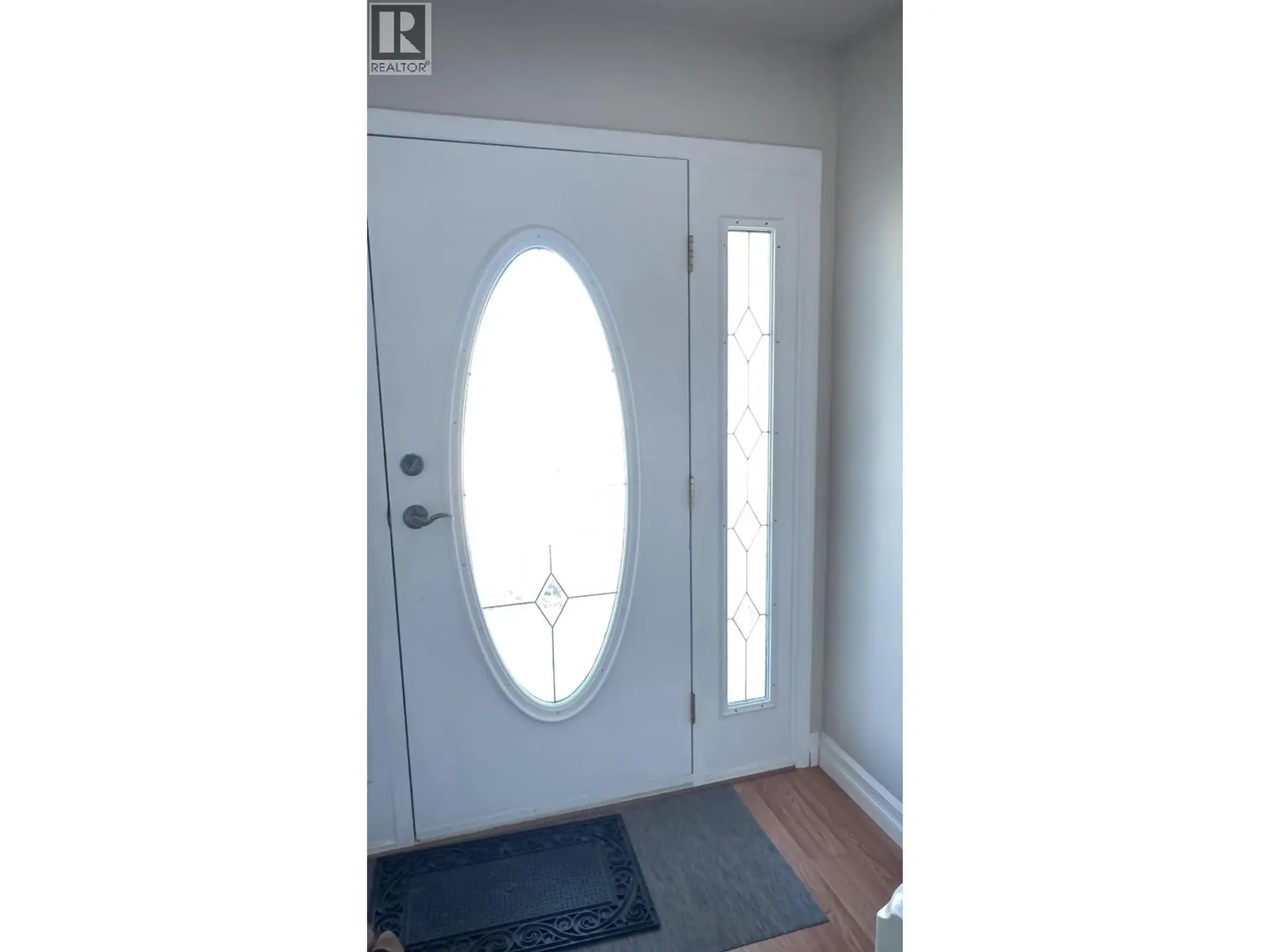 606 LE MORAY DRIVE - Image 2