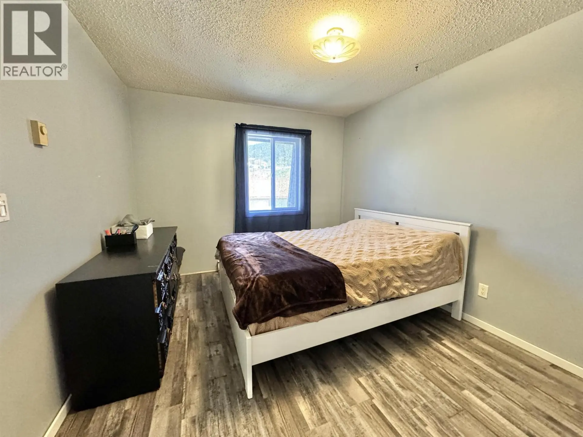 #73 605 CARSON DRIVE - Image 9