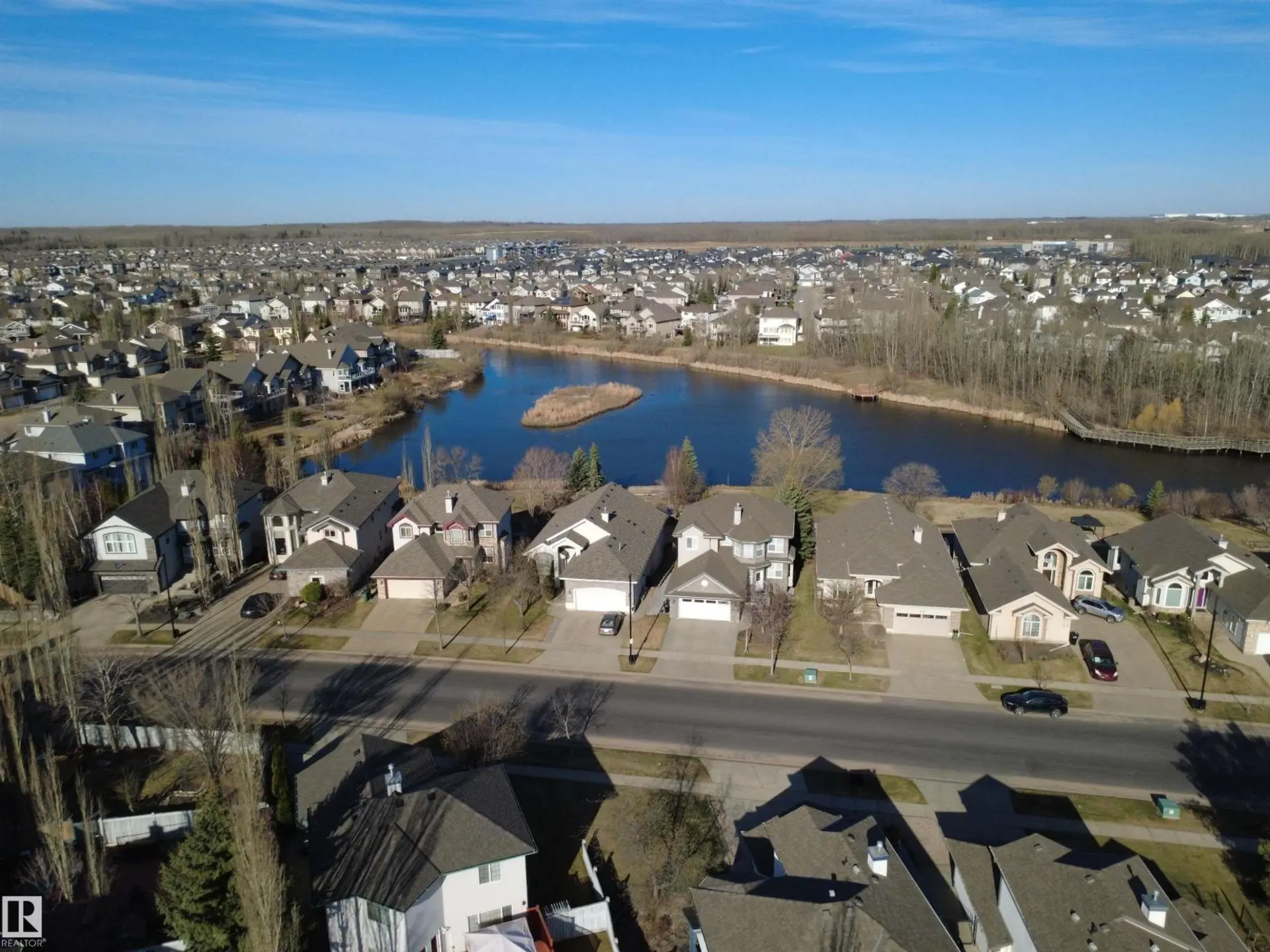 #14 330 GALBRAITH CL NW - Image 17