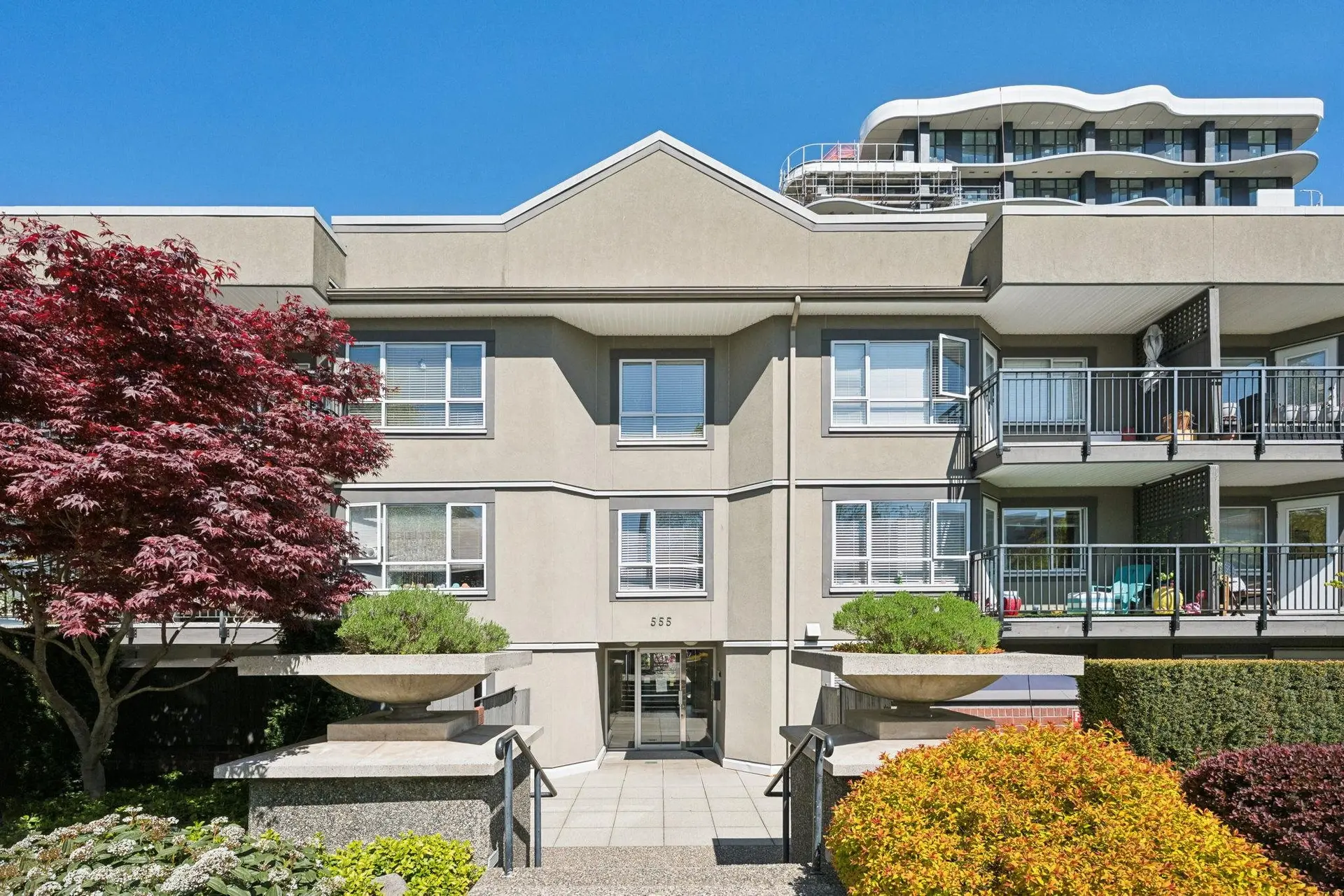 #302 555 W 14th Avenue - Image 3