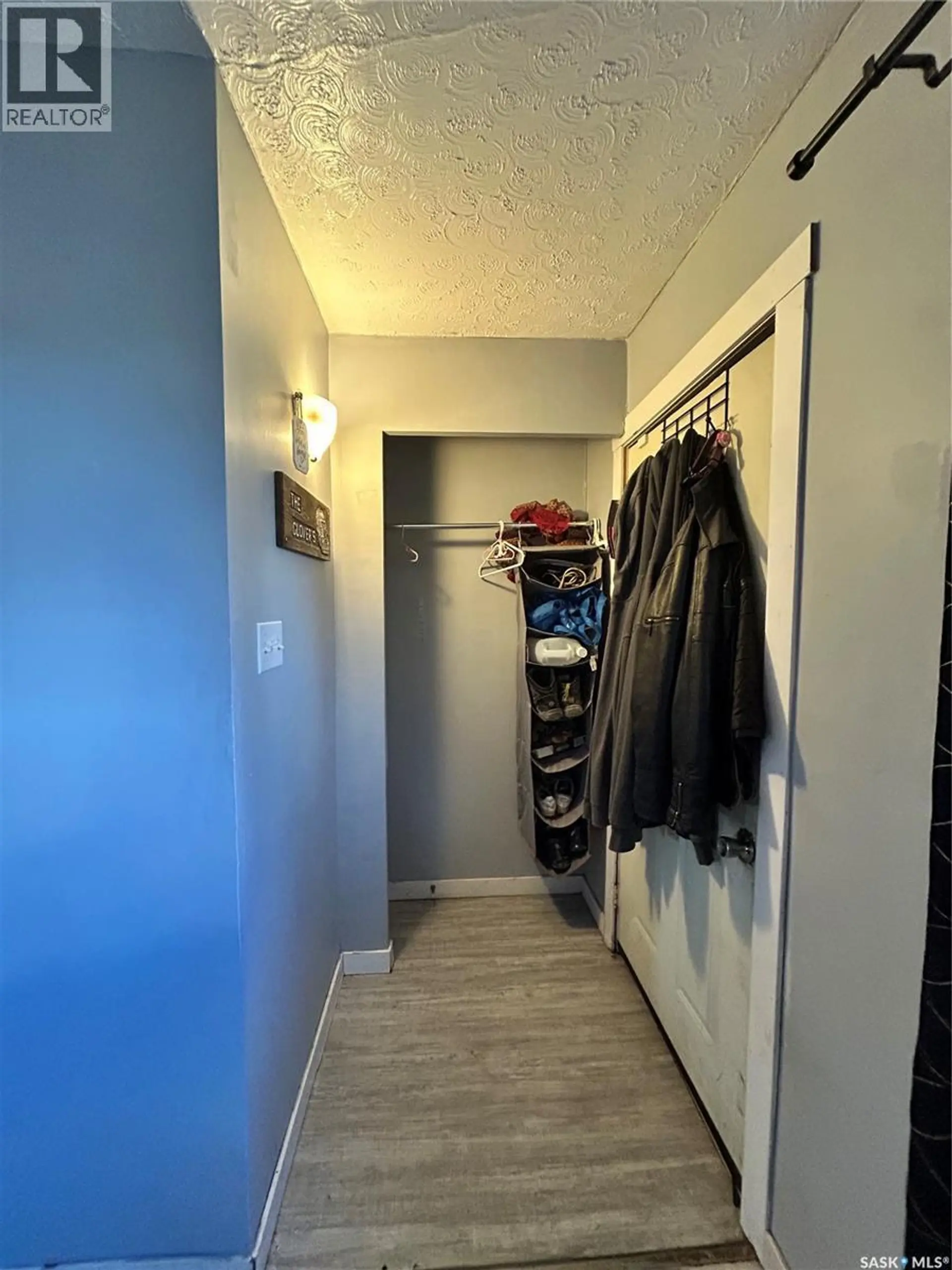 922 Garnet STREET - Image 4