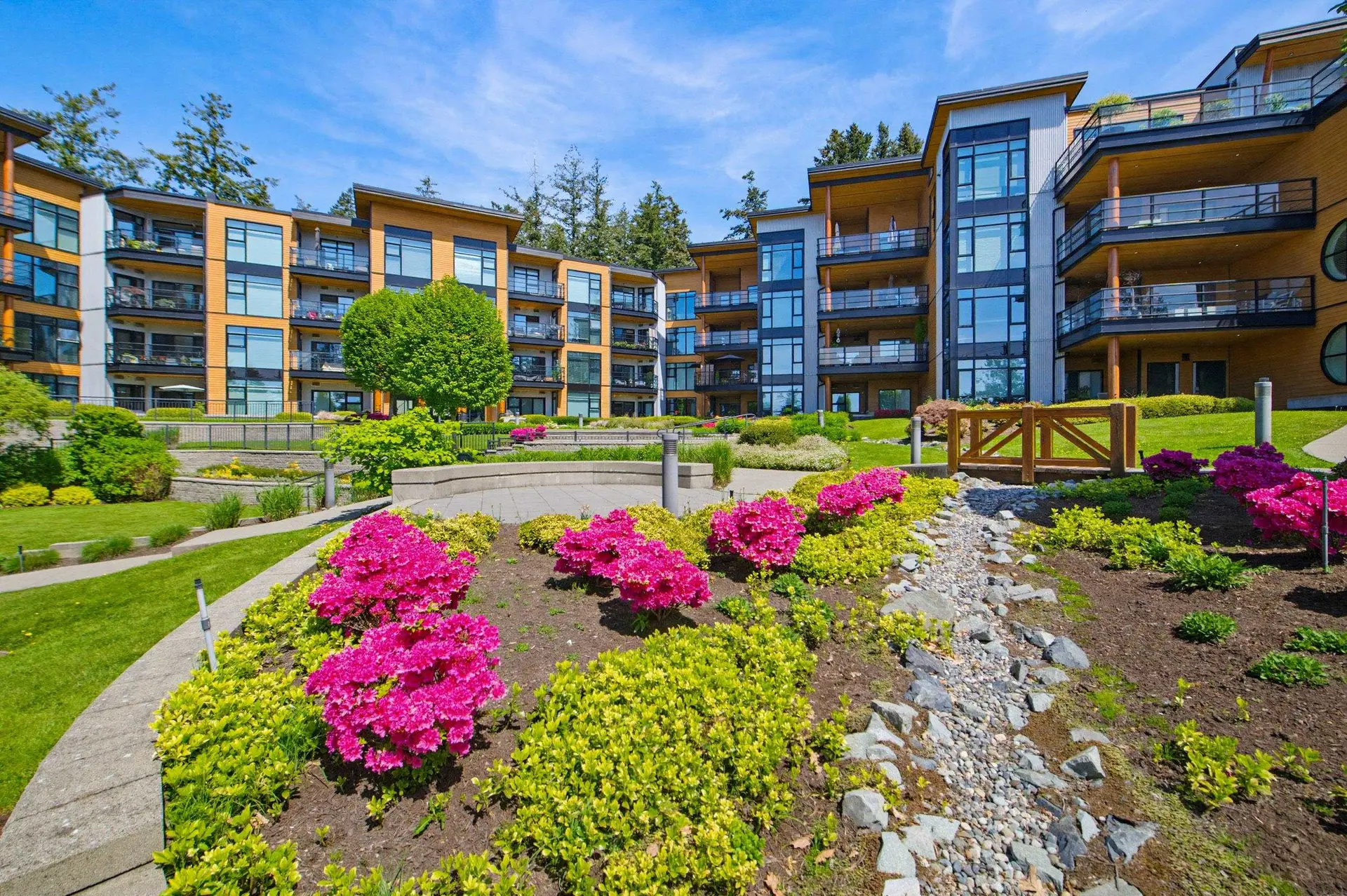 Property at #505 14855 Thrift Avenue, White Rock, BC