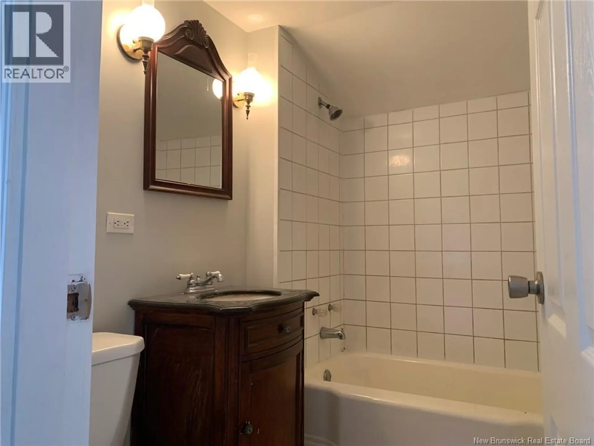 16 Clark Road - Image 8