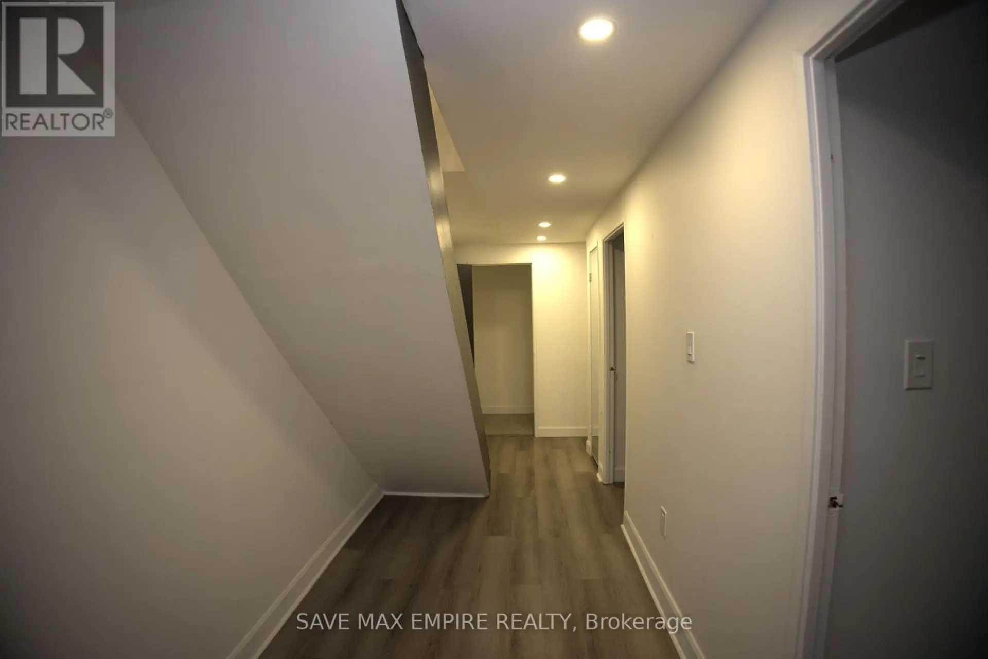 #27 2035 SOUTH MILLWAY - Image 11