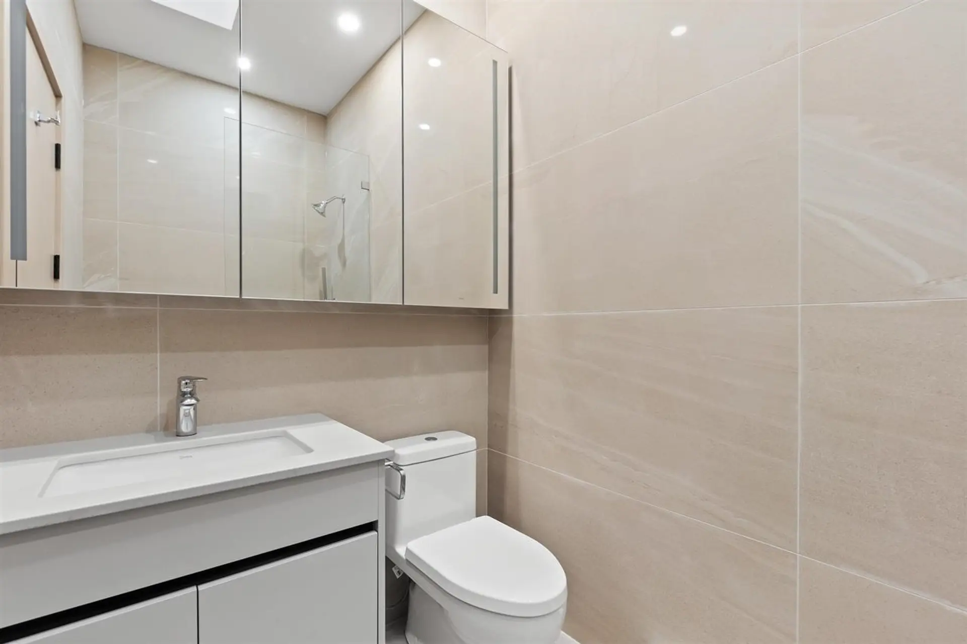 1510 W 61st Avenue - Image 13