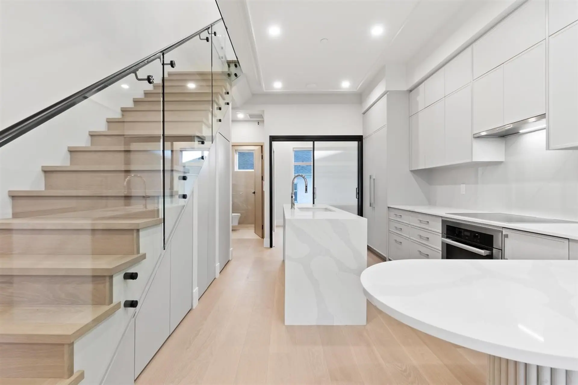 1510 W 61st Avenue - Image 4