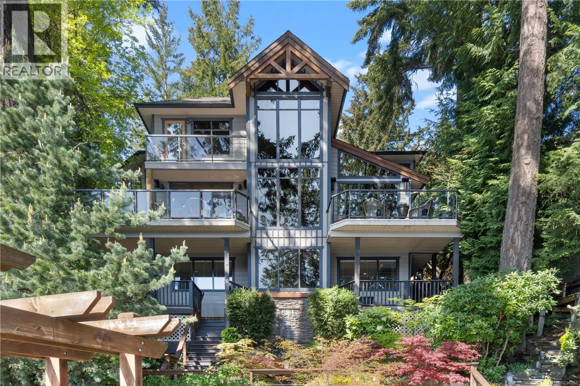 Property at 211 Ferntree Pl, Nanaimo, BC