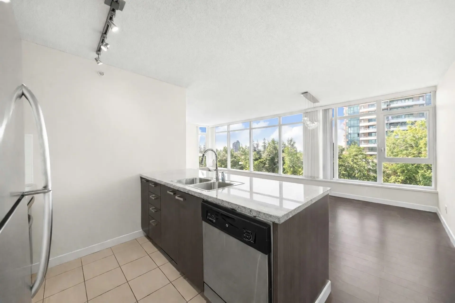#506 6688 Arcola Street - Image 6