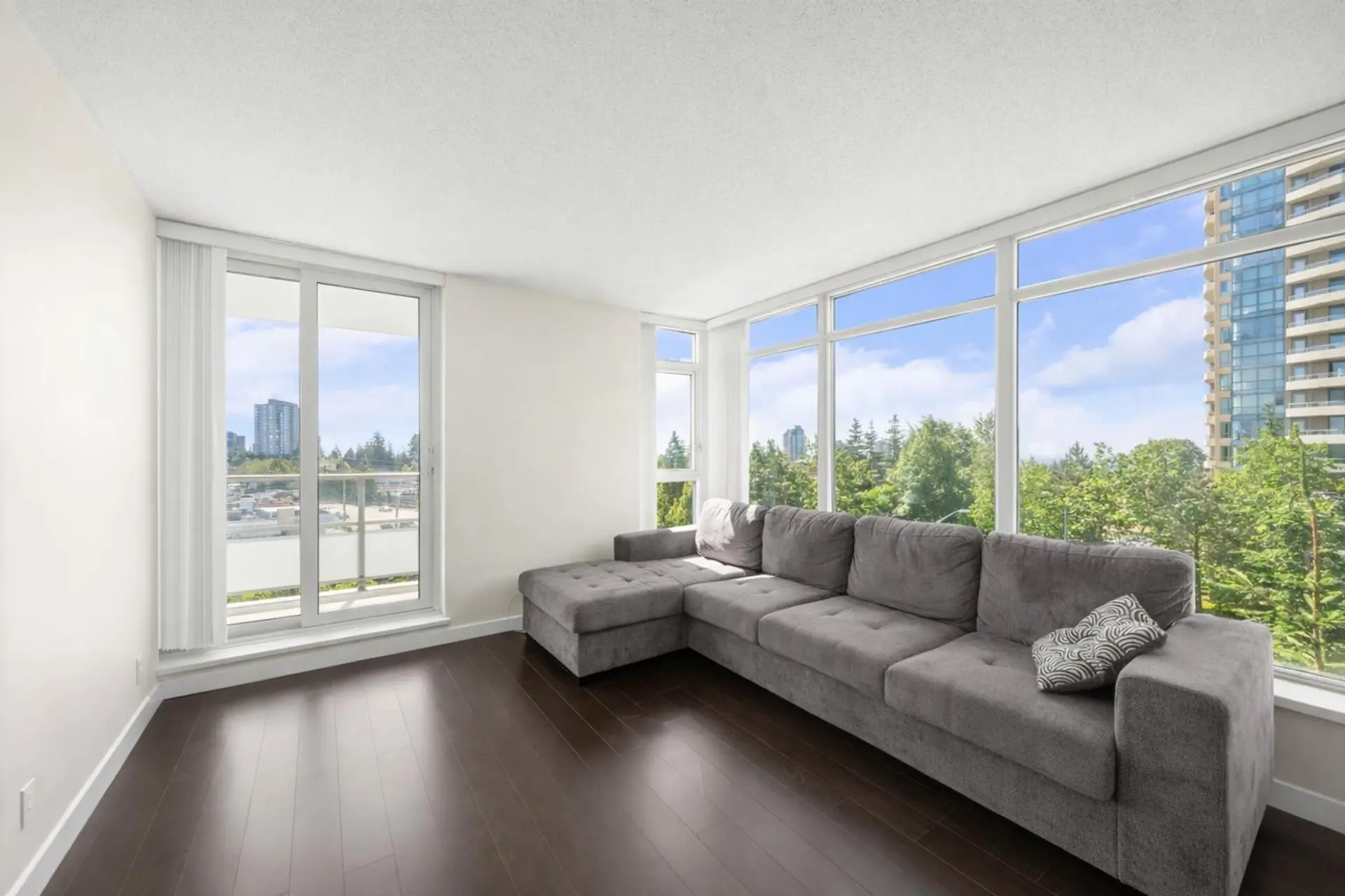 #506 6688 Arcola Street - Image 4