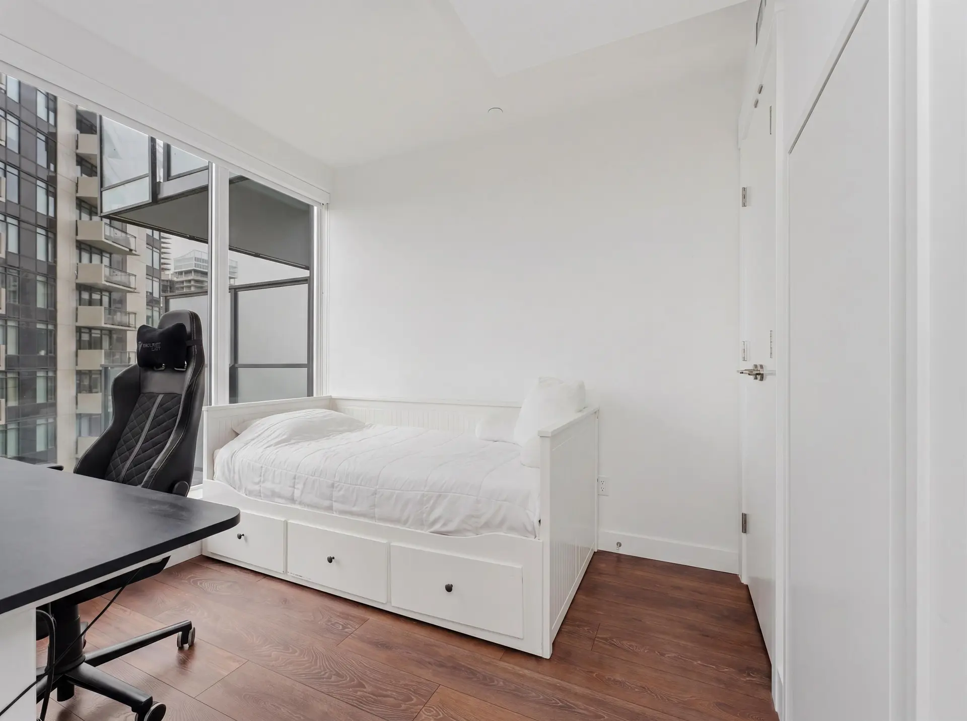 #2209 4711 Hazel Street - Image 14